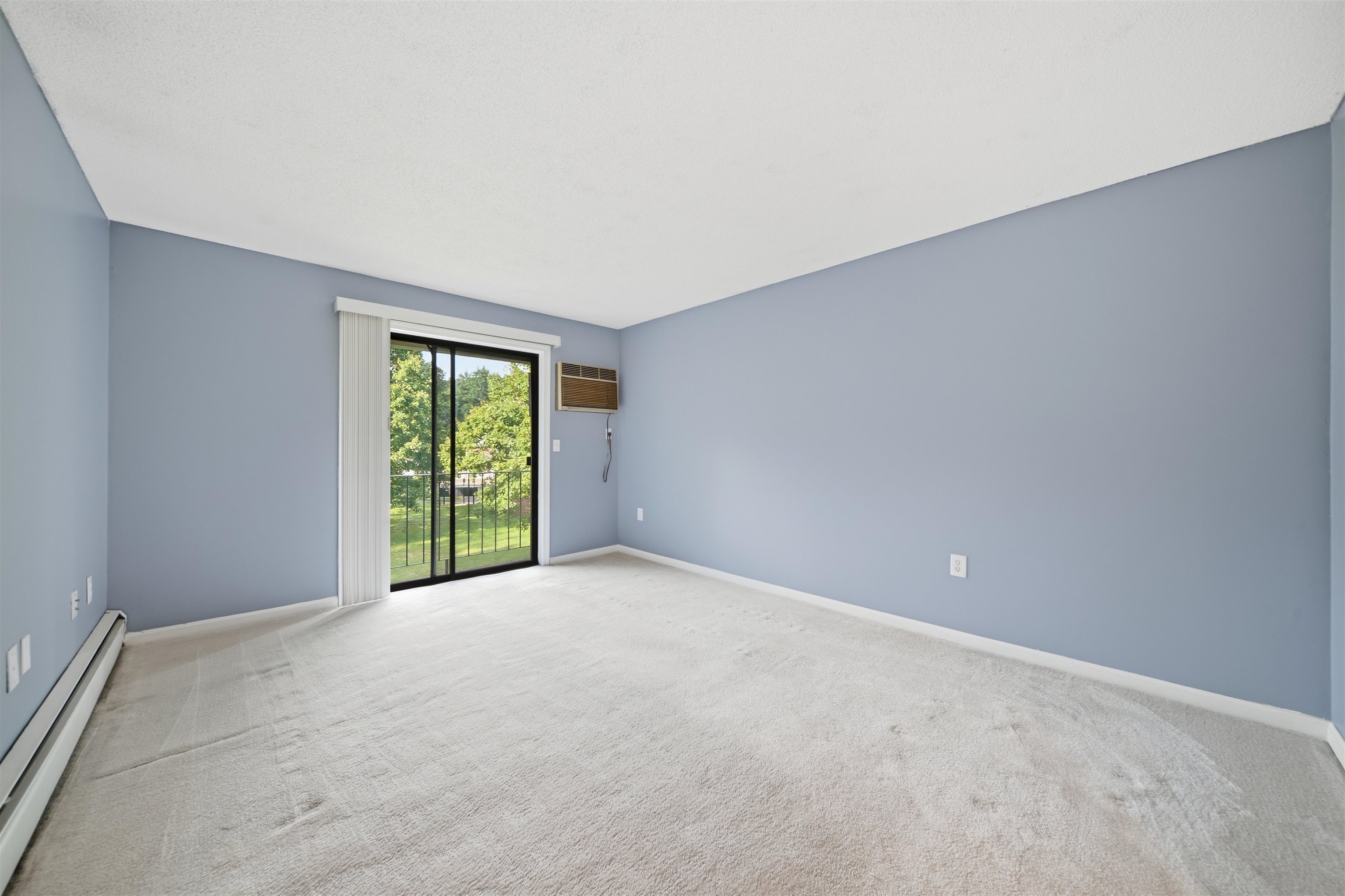 5 New Haven Dr #204, Nashua, NH 03063-3691