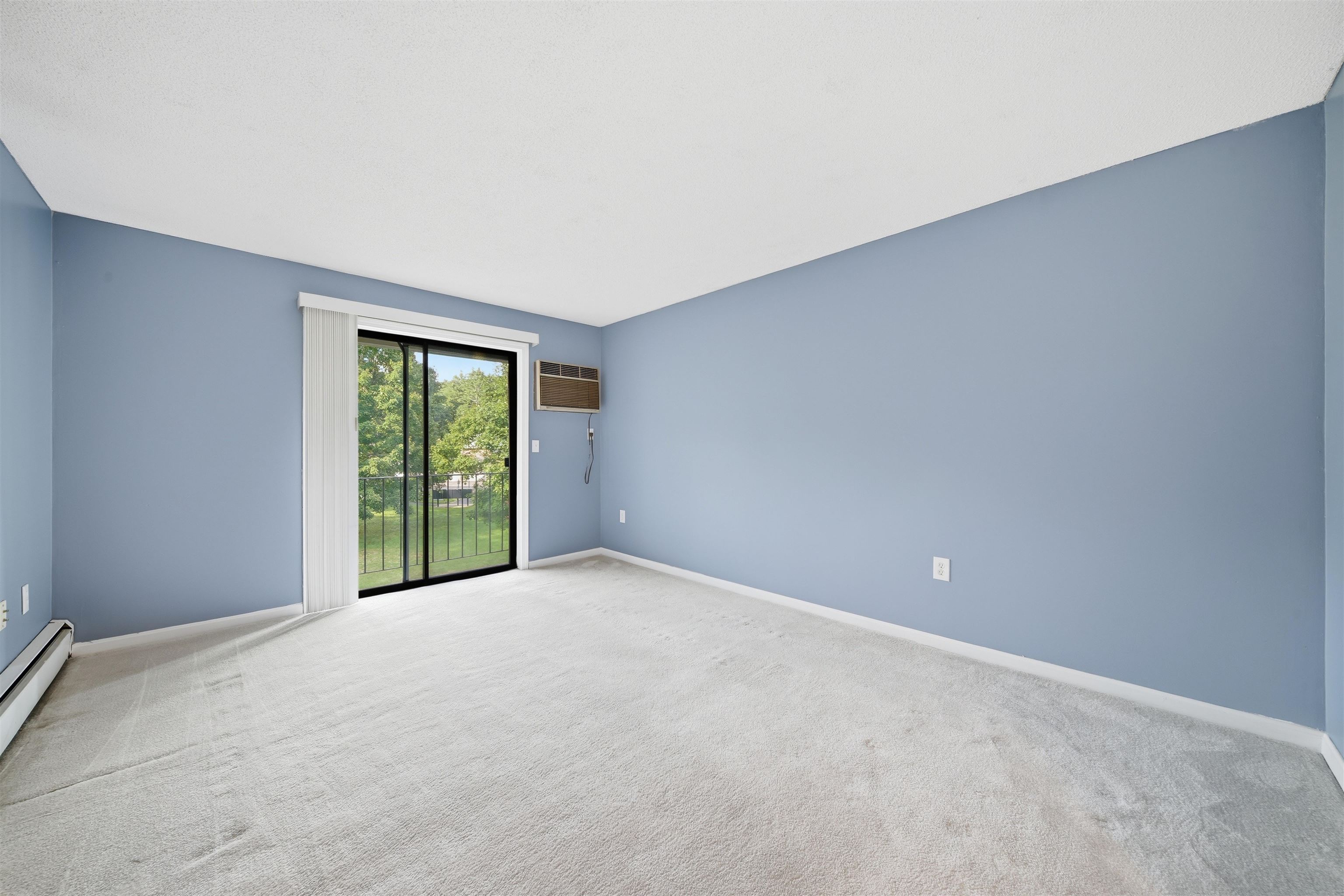 5 New Haven Dr #204, Nashua, NH 03063-3691