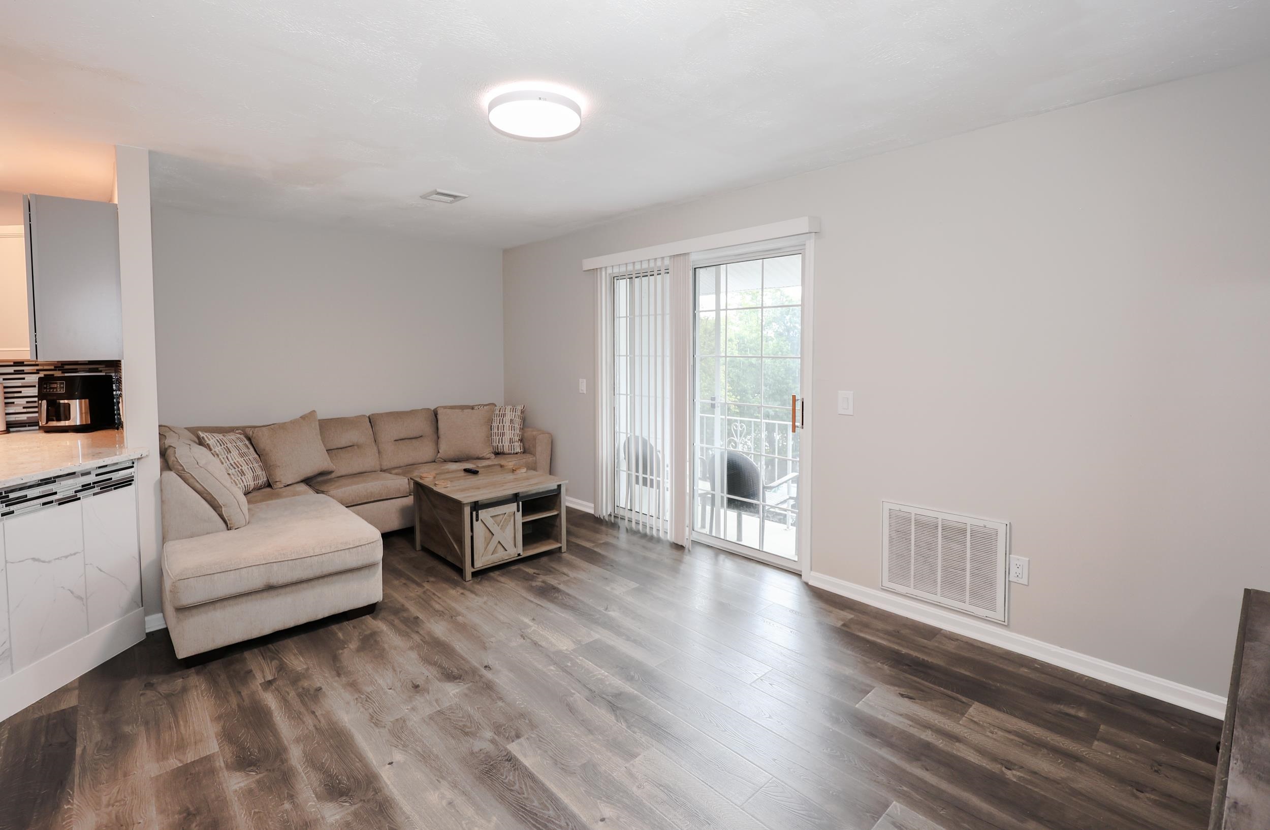 28 James St, Milford, NH 03055
