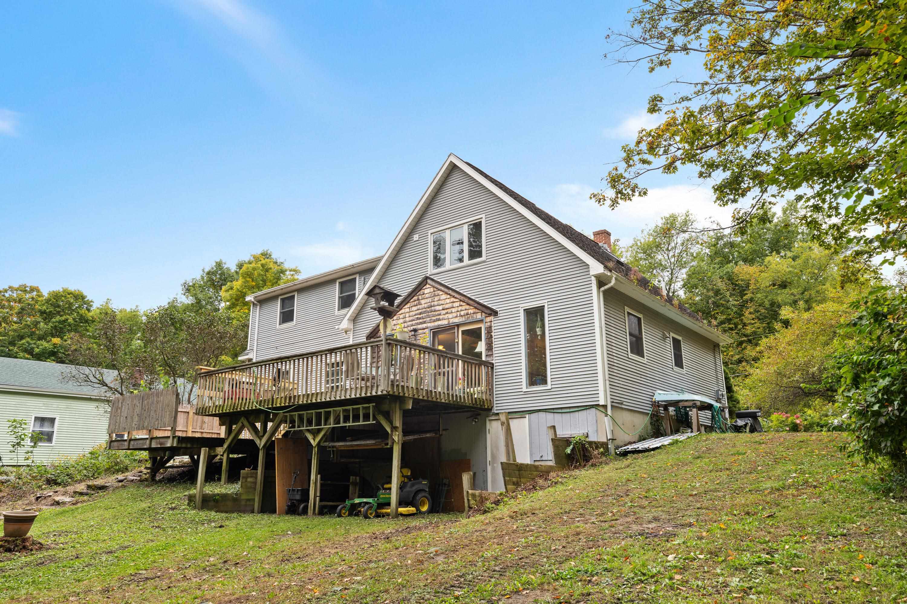 Photo 3 of Single family home for sale at 160 Mead Ln, Middlebury, VT 05753 | MLS# 5104263 | Listing updated on 2026-10-06