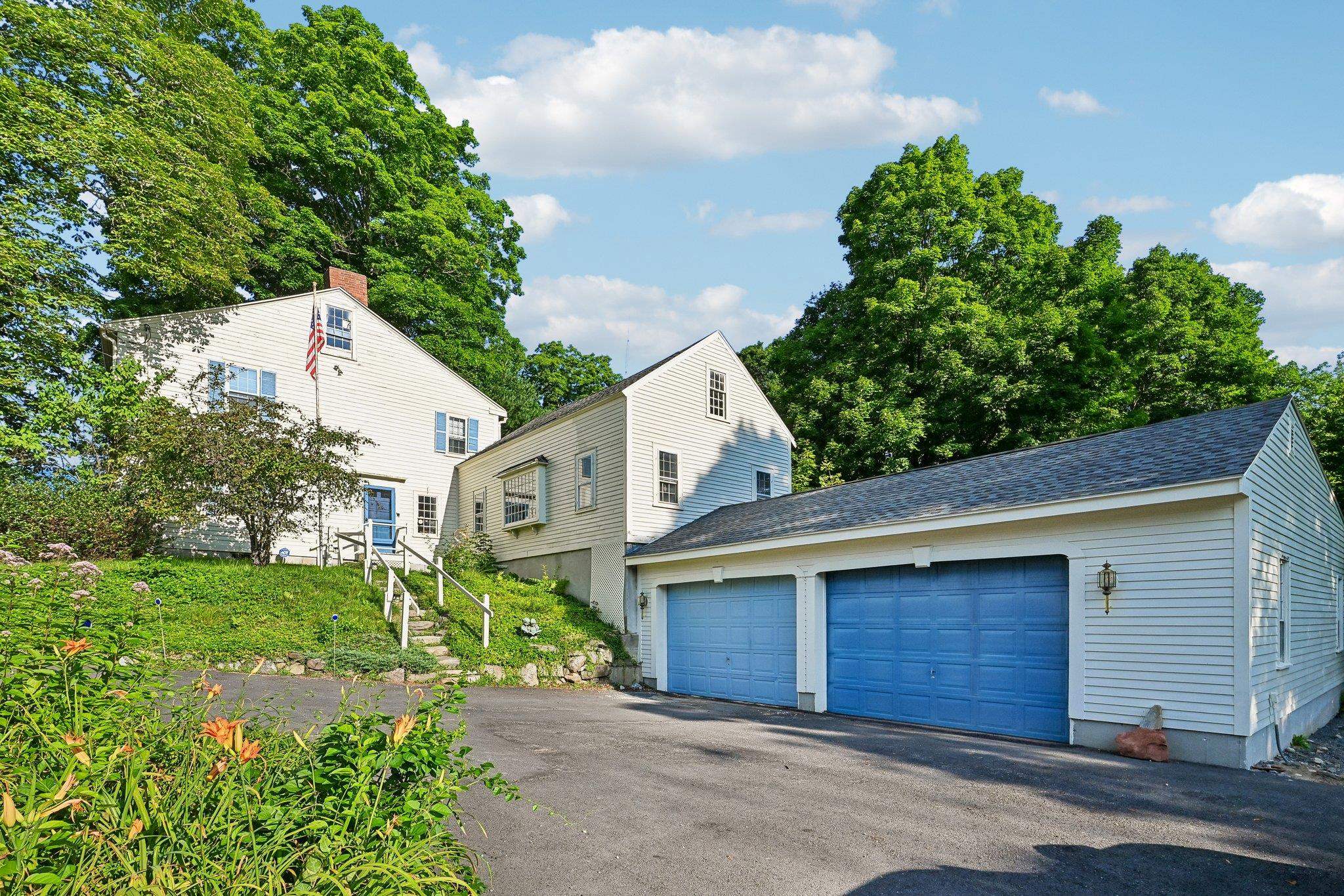 9 Academy Ave, Atkinson, NH 03811