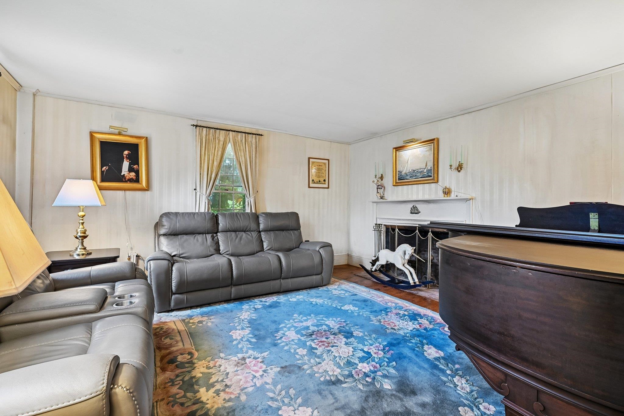 9 Academy Ave, Atkinson, NH 03811