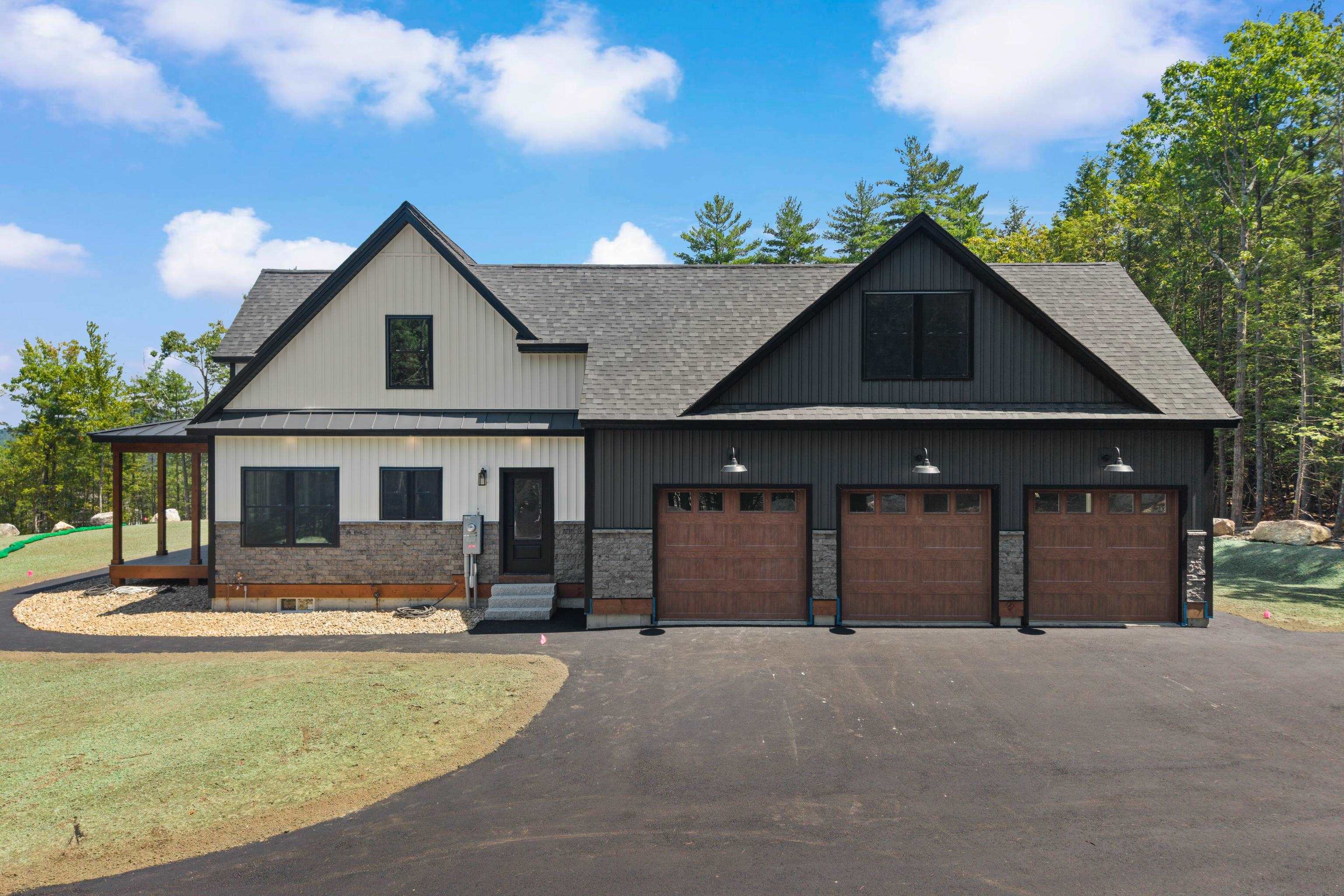 8 Sawmill Ln, New Boston, NH 03070