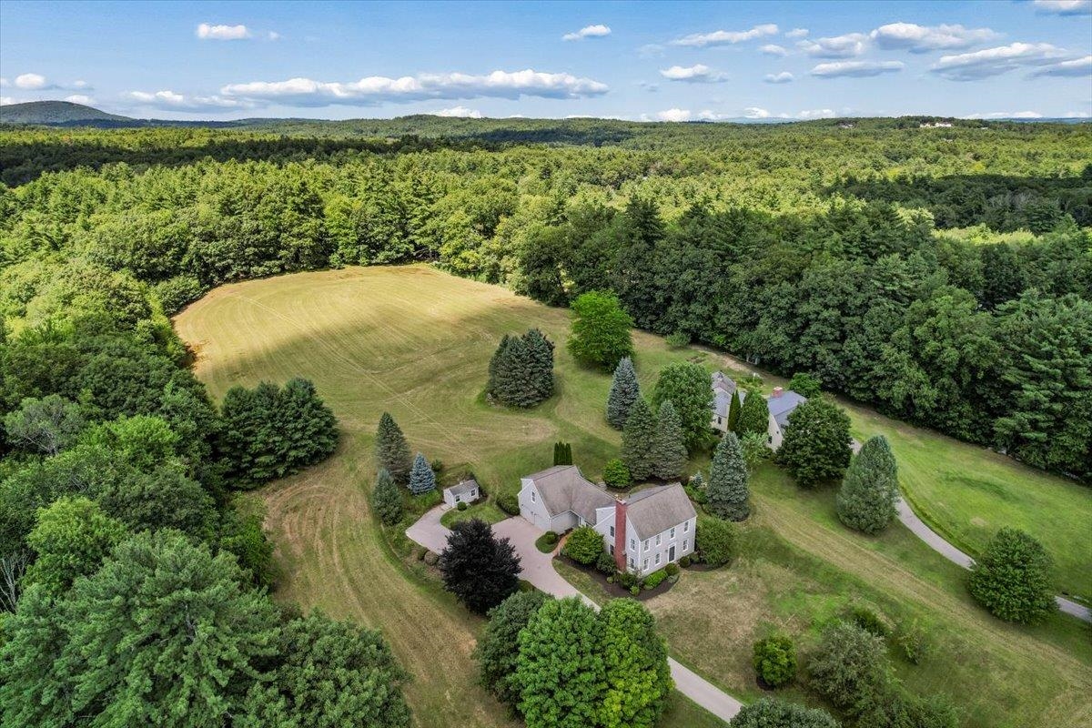 343 N Amherst Rd, Bedford, NH 03110