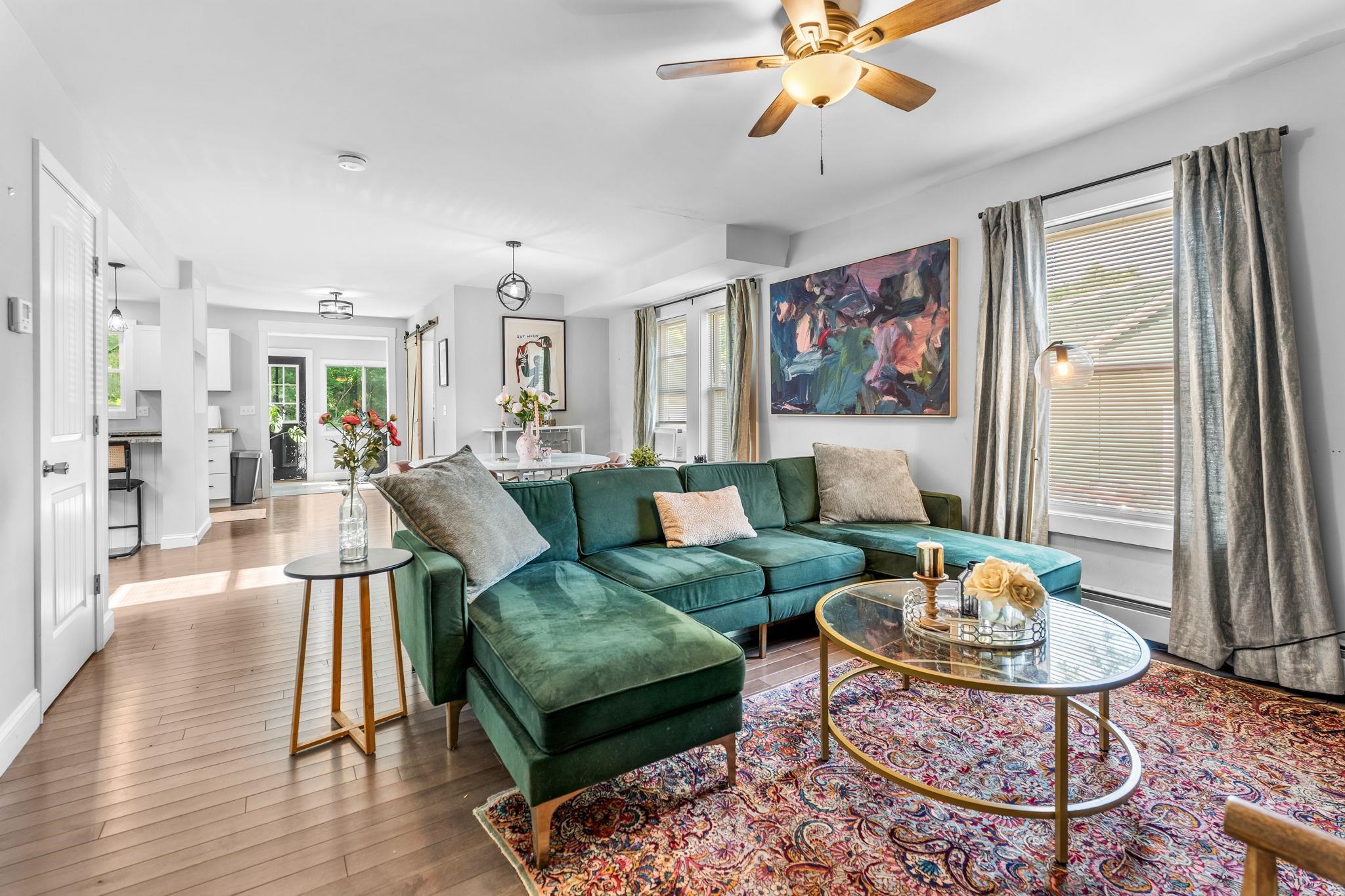 Living Room 25586771