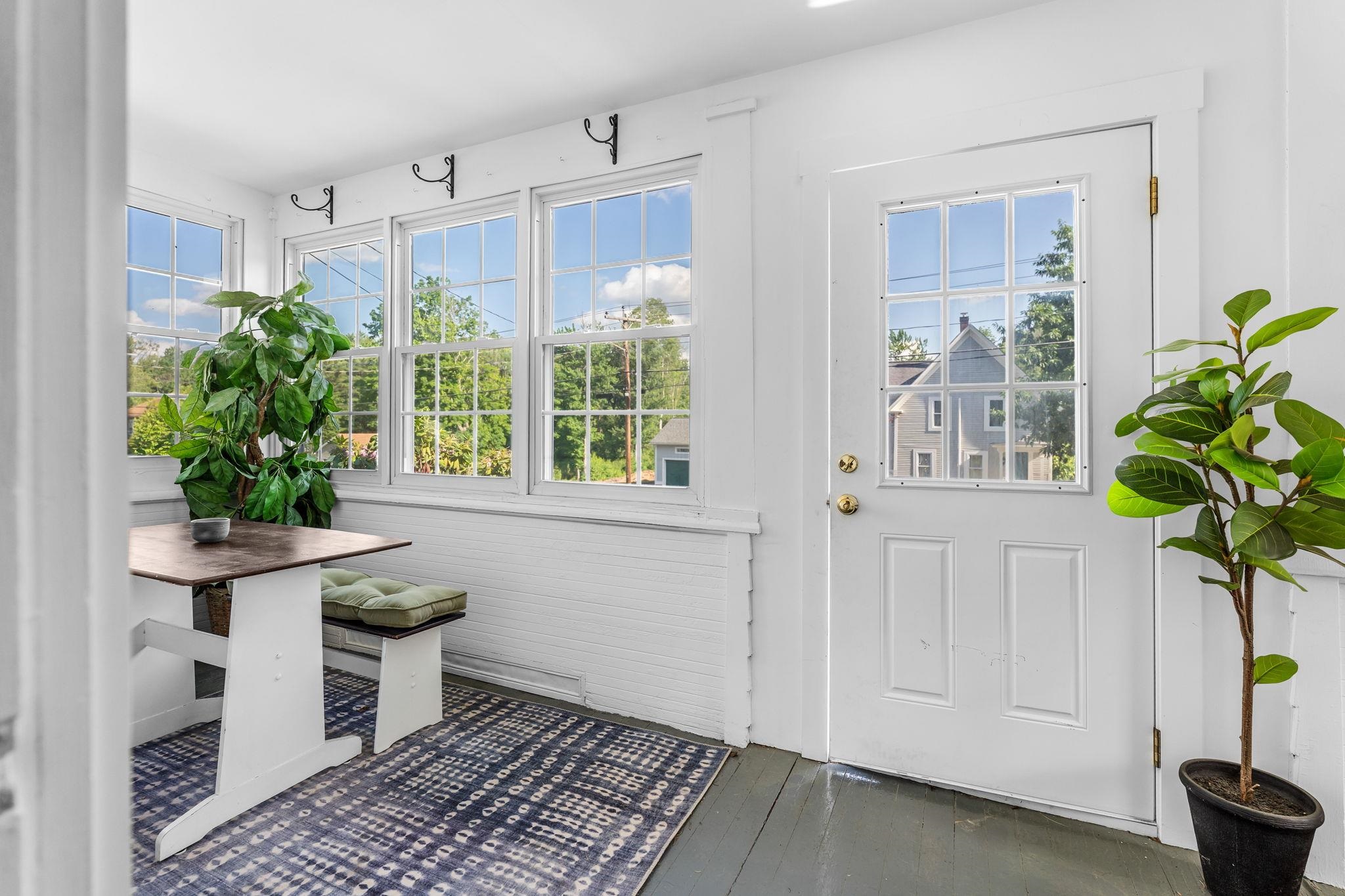 Enclosed Front Porch 25586777