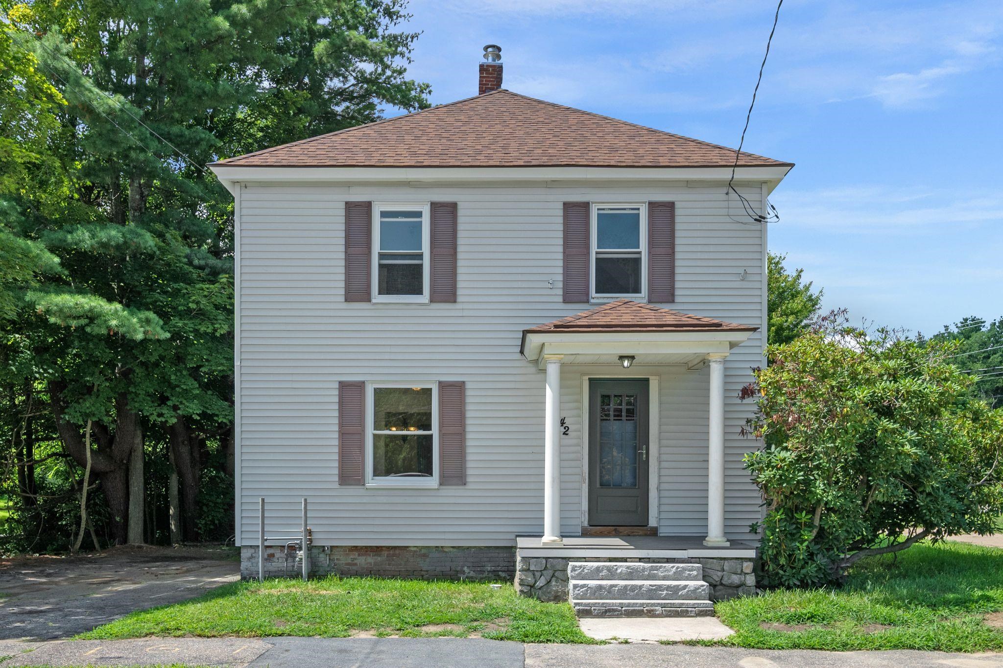 142 Main St, Plaistow, NH 03865