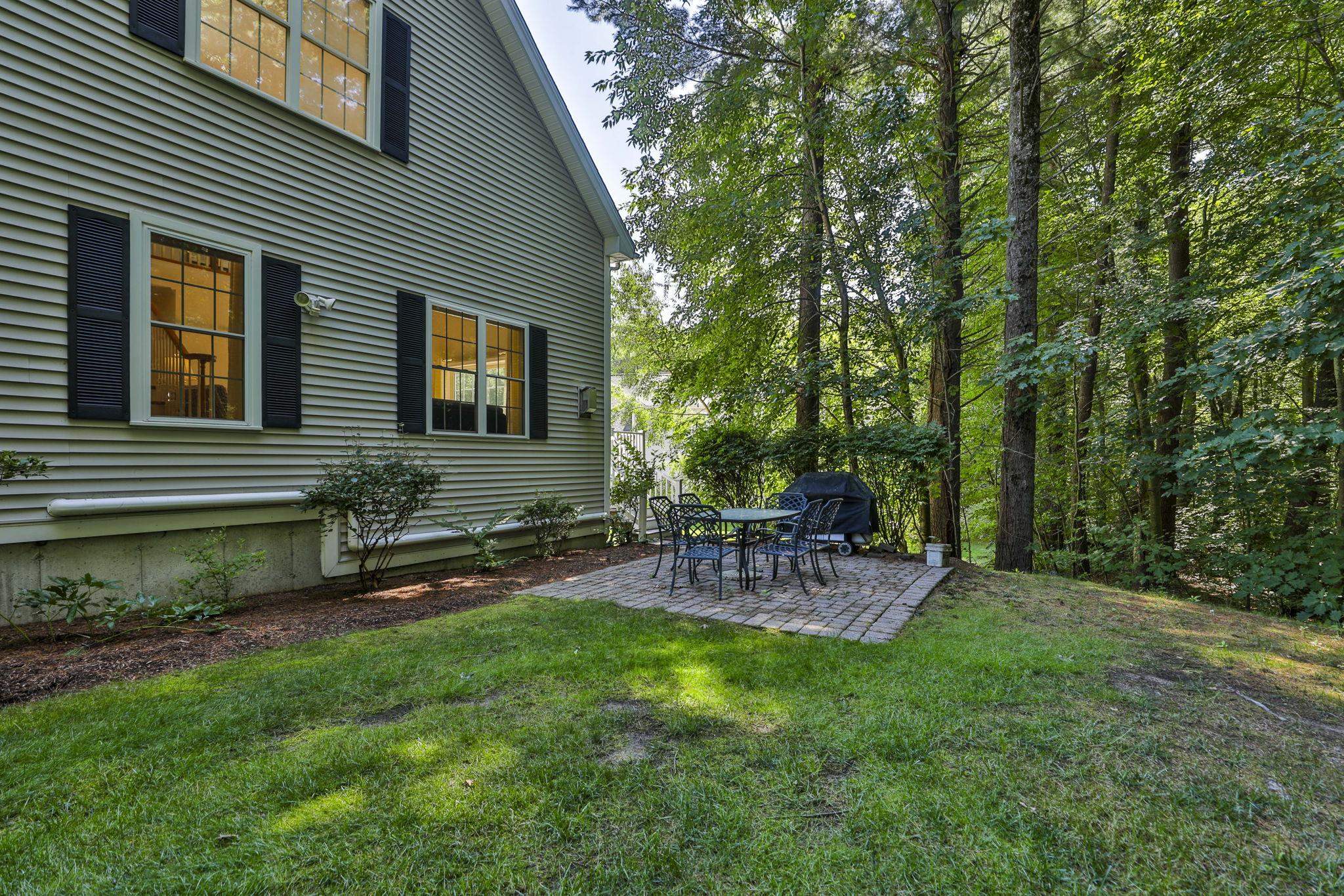 9 Partridge Ln, Atkinson, NH 03811