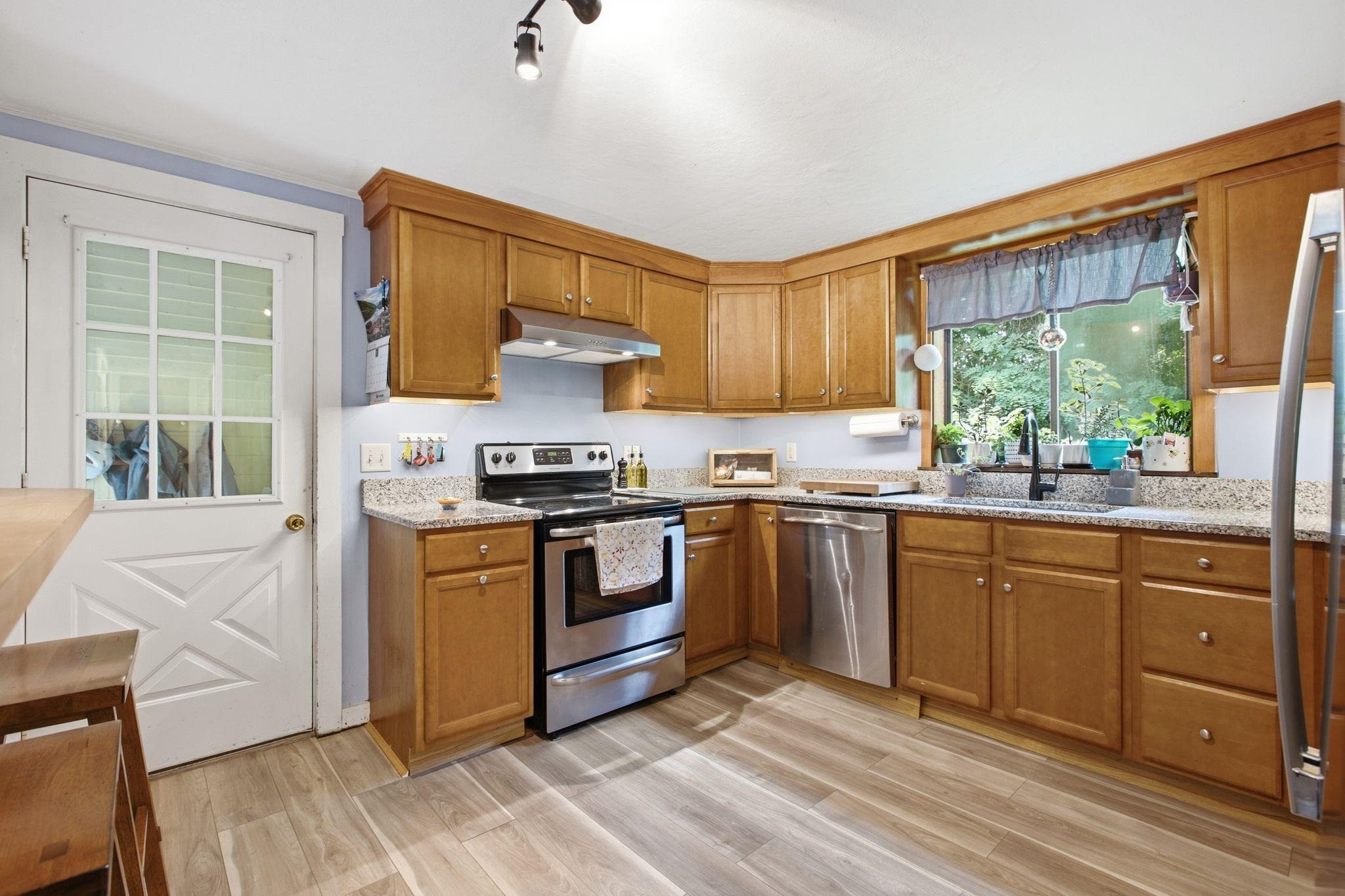 19 Buffumsville Rd, Somersworth, NH 03878