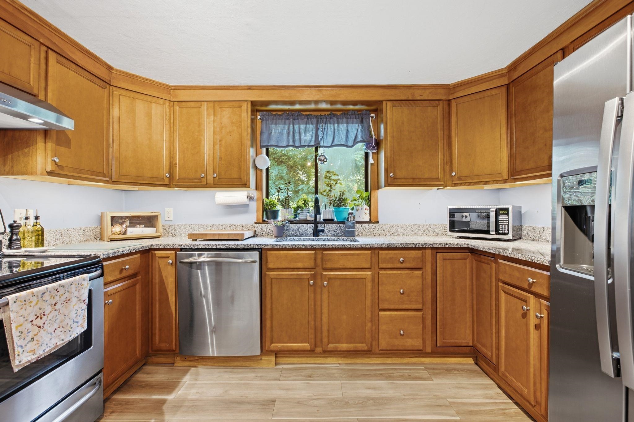 19 Buffumsville Rd, Somersworth, NH 03878
