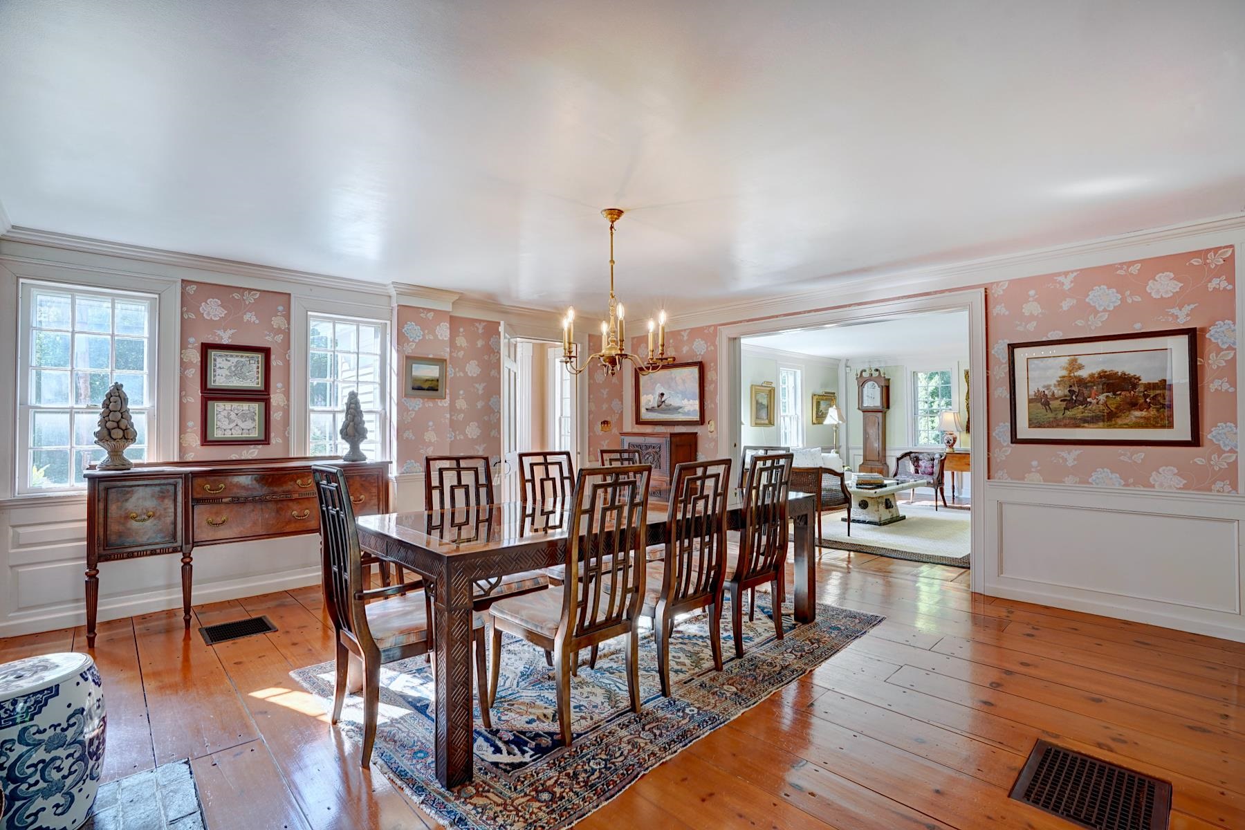 100 Mill Rd, North Hampton, NH 03862