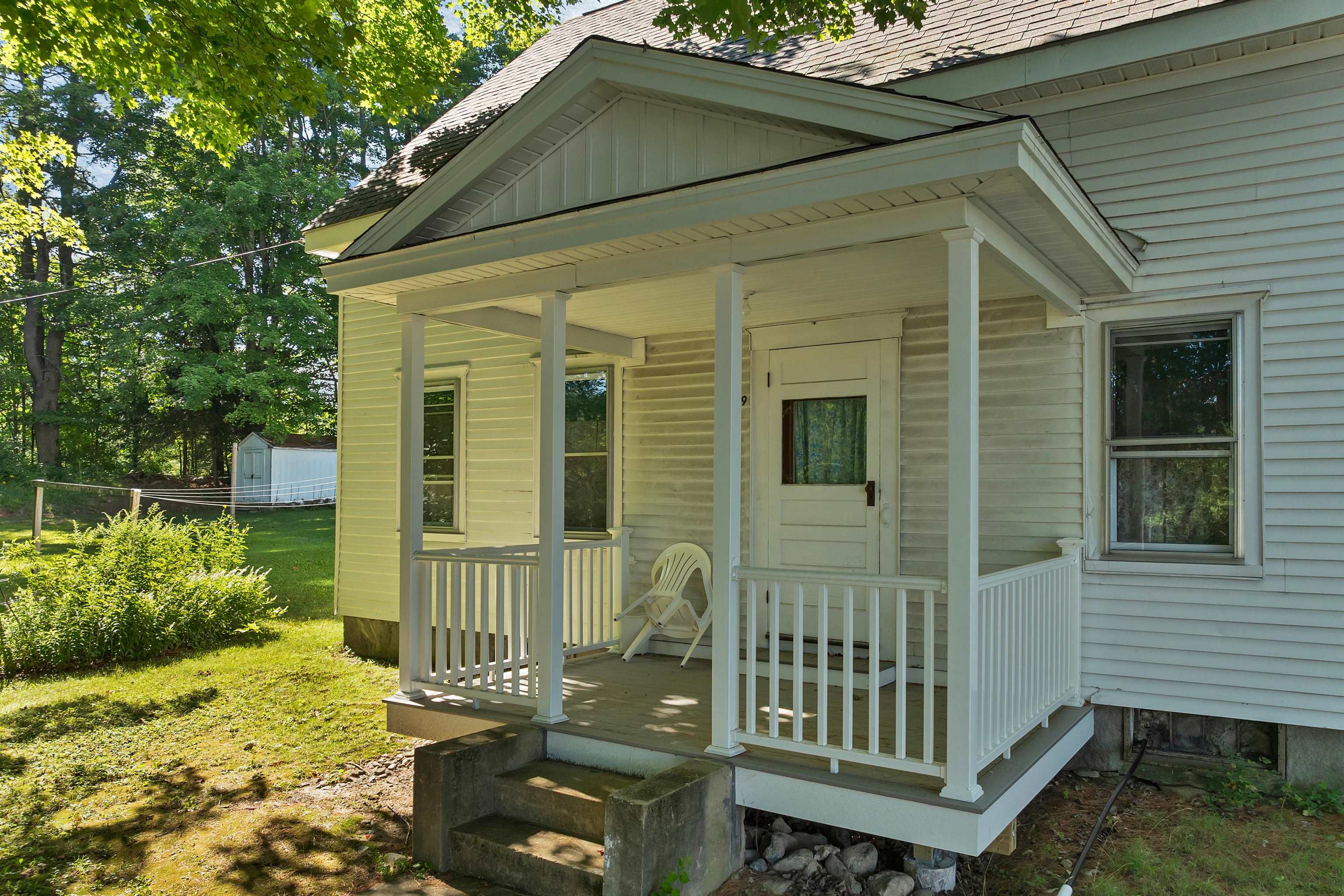 169 E Main St, Tilton, NH 03276
