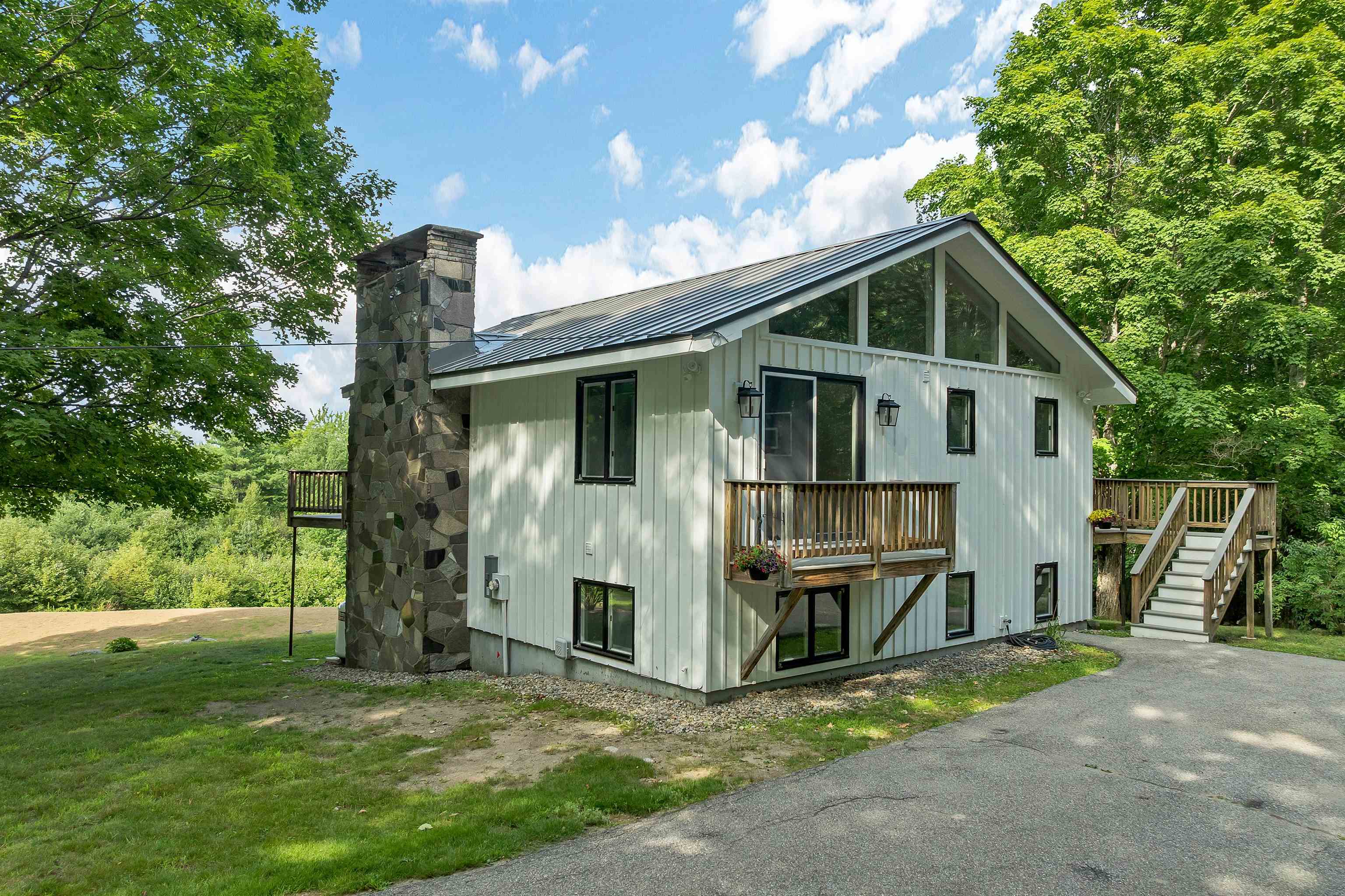 456 Sheridan Rd, Moultonborough, NH 03254