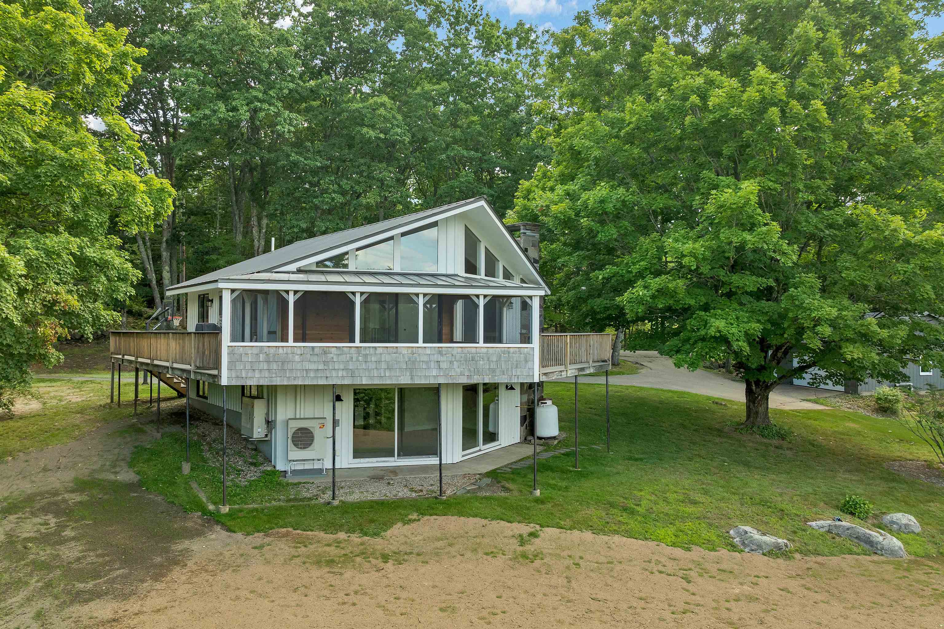 456 Sheridan Rd, Moultonborough, NH 03254