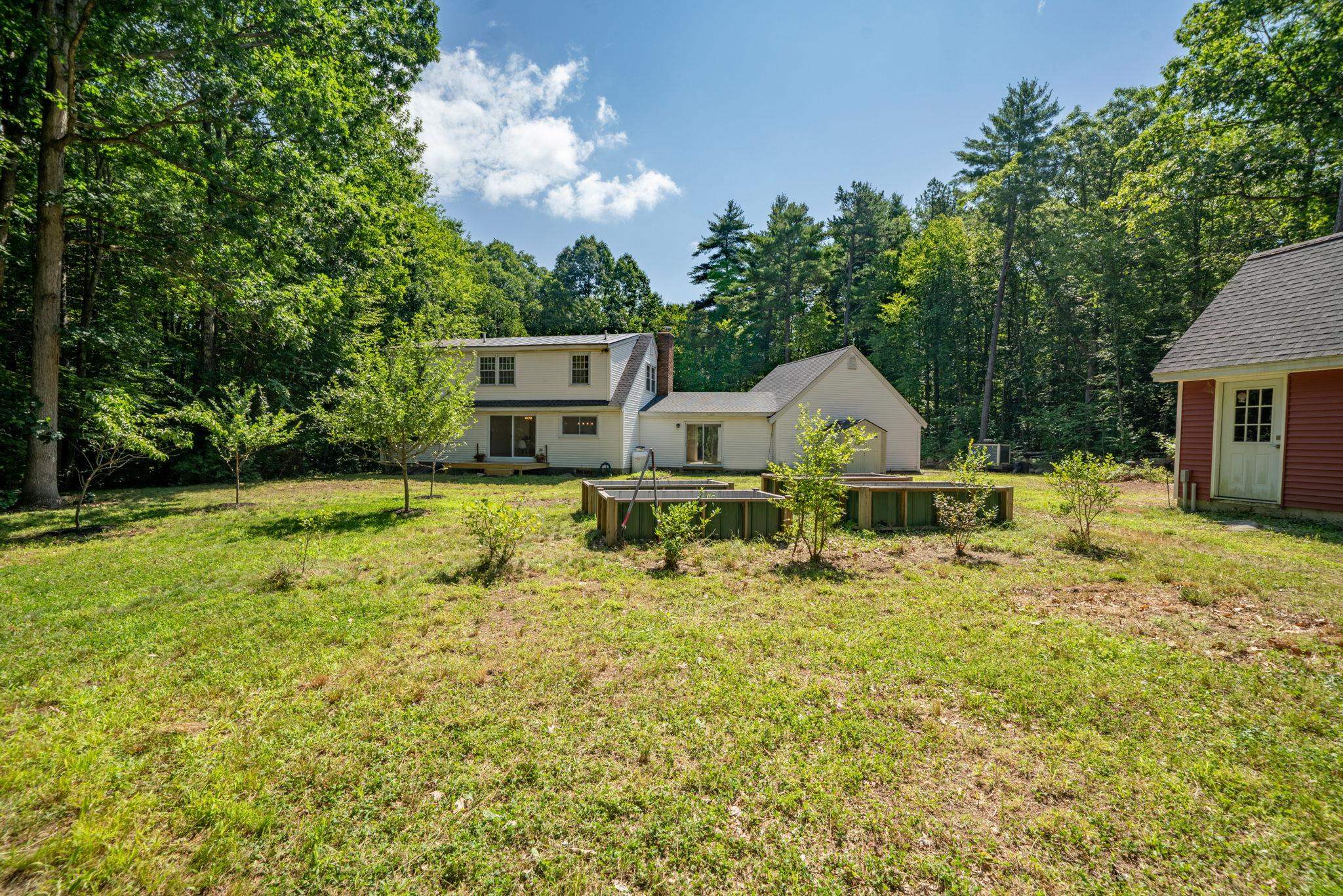 99 Tower Hill Rd, Candia, NH 03034