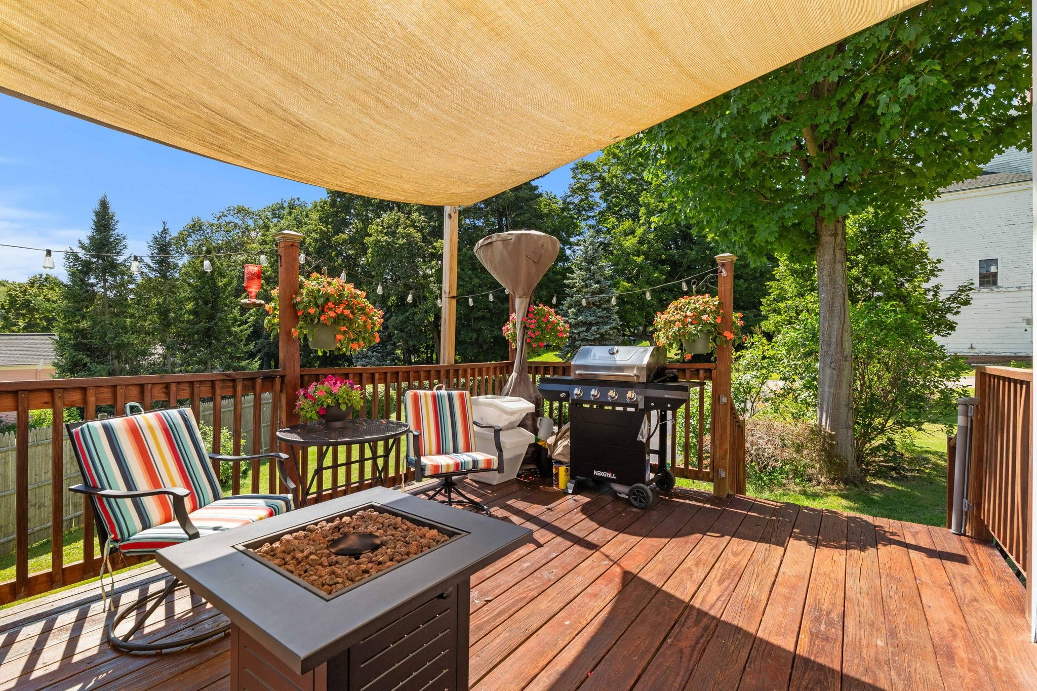 4 Swamscott St, Newfields, NH 03856