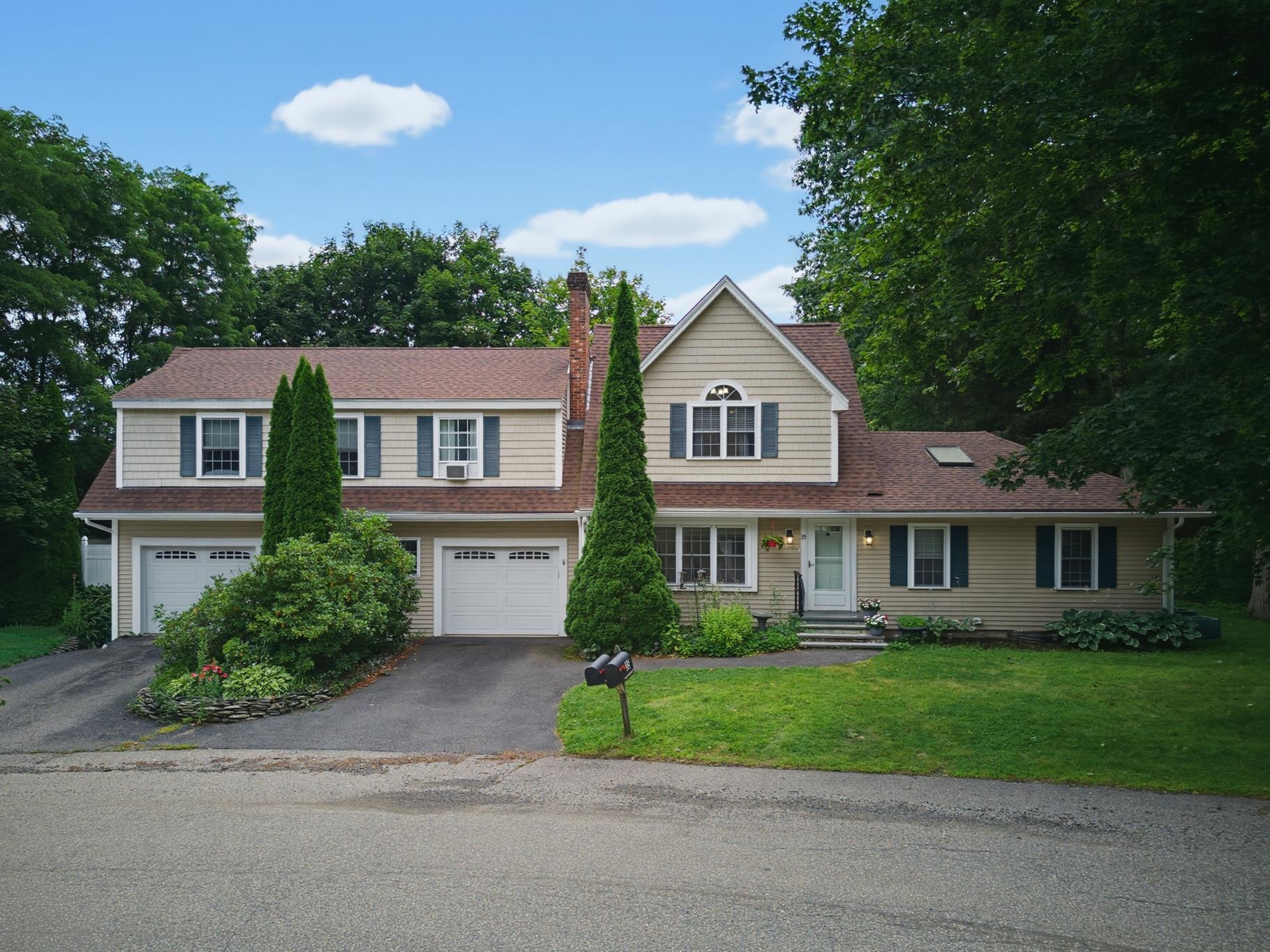 35 Pleasant St, Newfields, NH 03856
