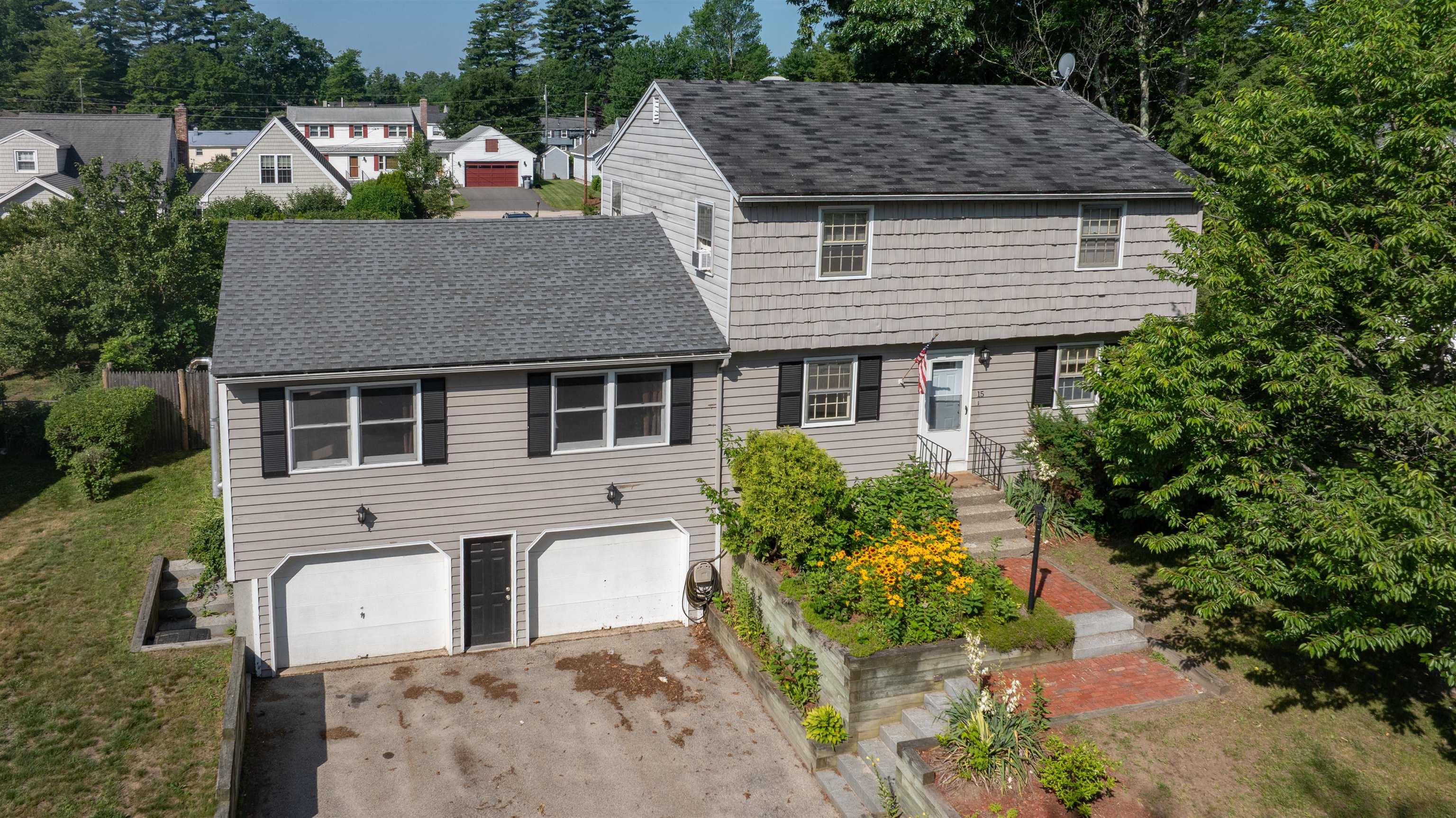 15 Parkhurst Dr, Nashua, NH 03062