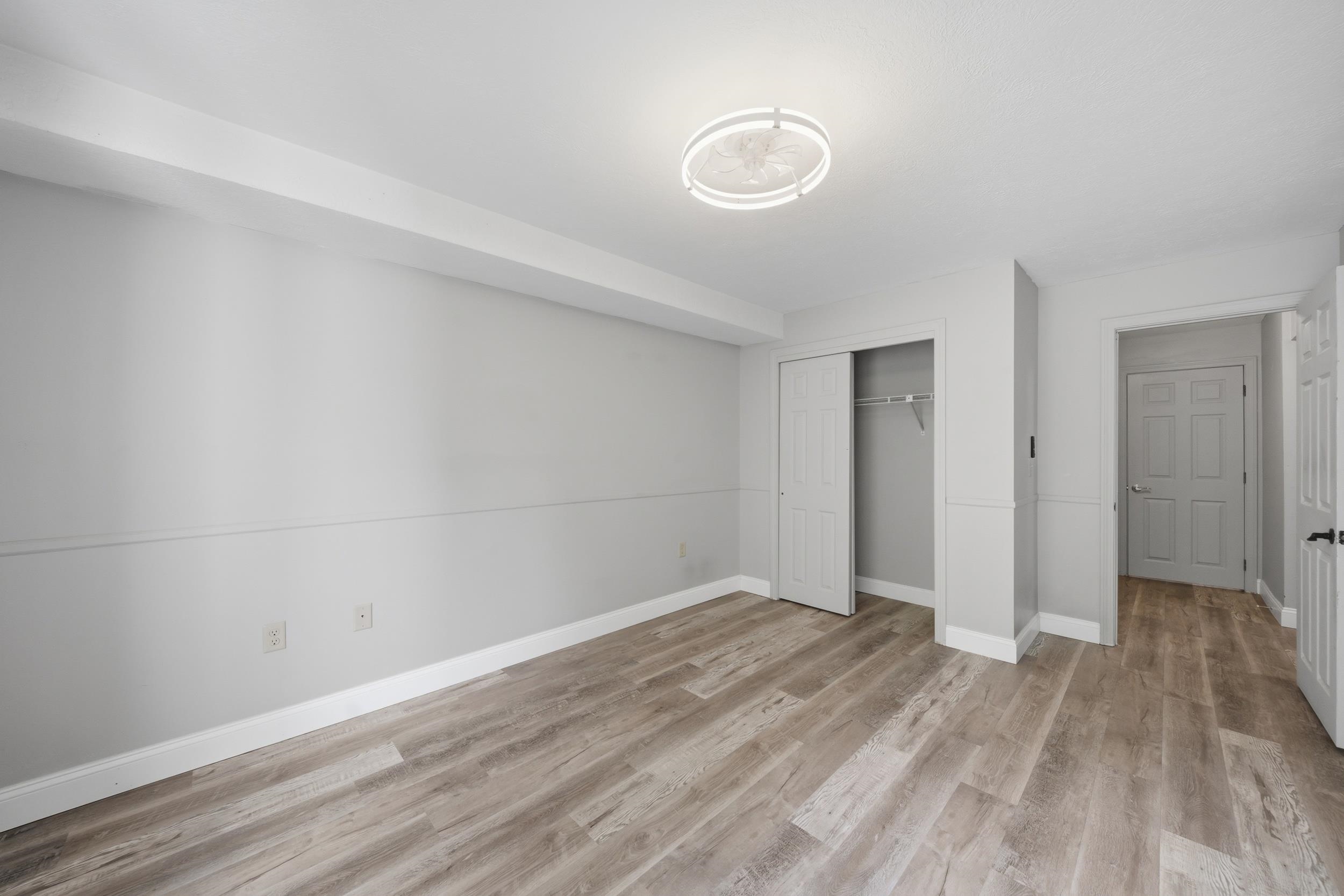 1 Timberwood Dr #206, Goffstown, NH 03045