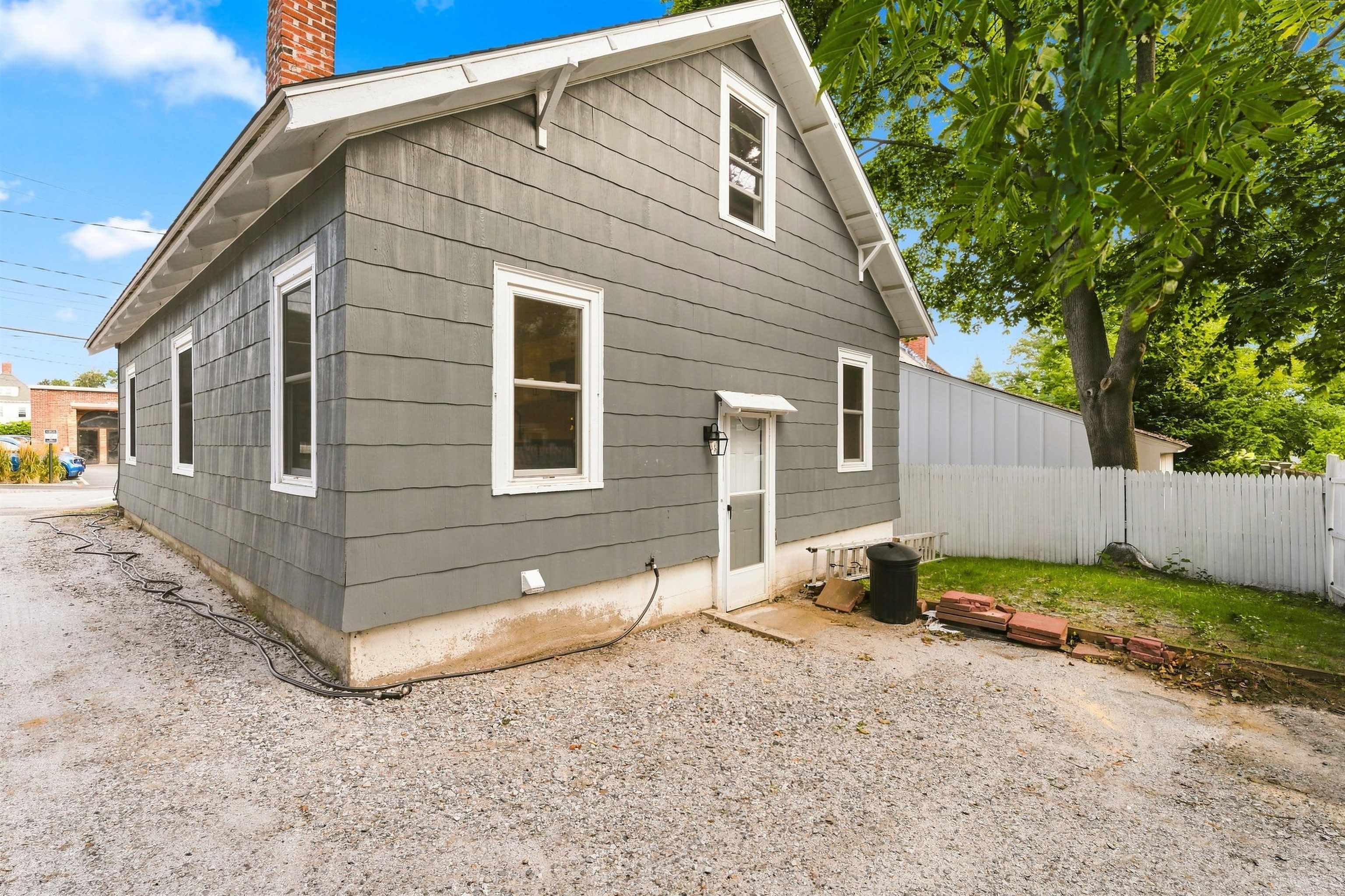 9 Washington St, Concord, NH 03301