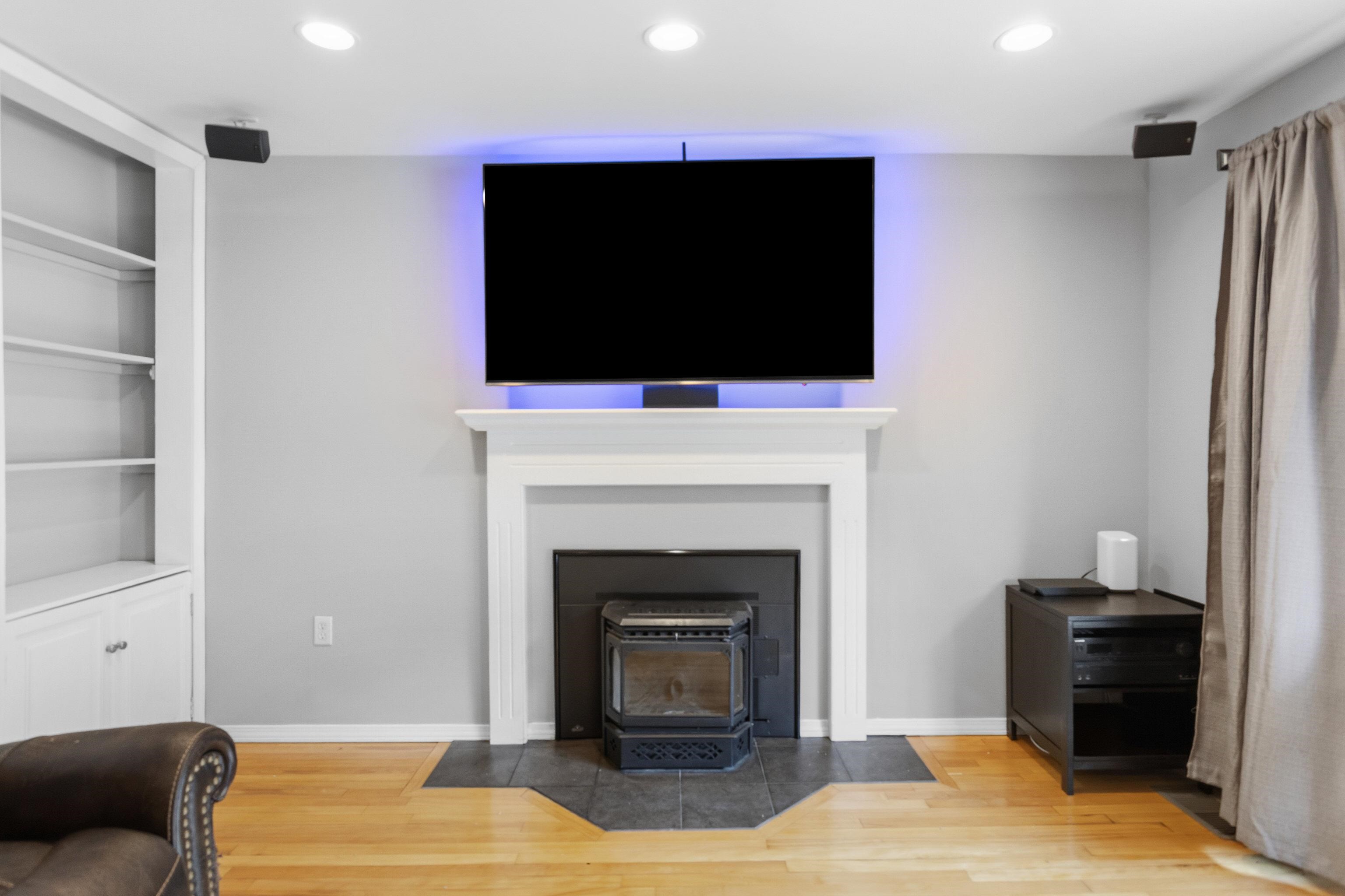 156 Kenberma St, Manchester, NH 03103