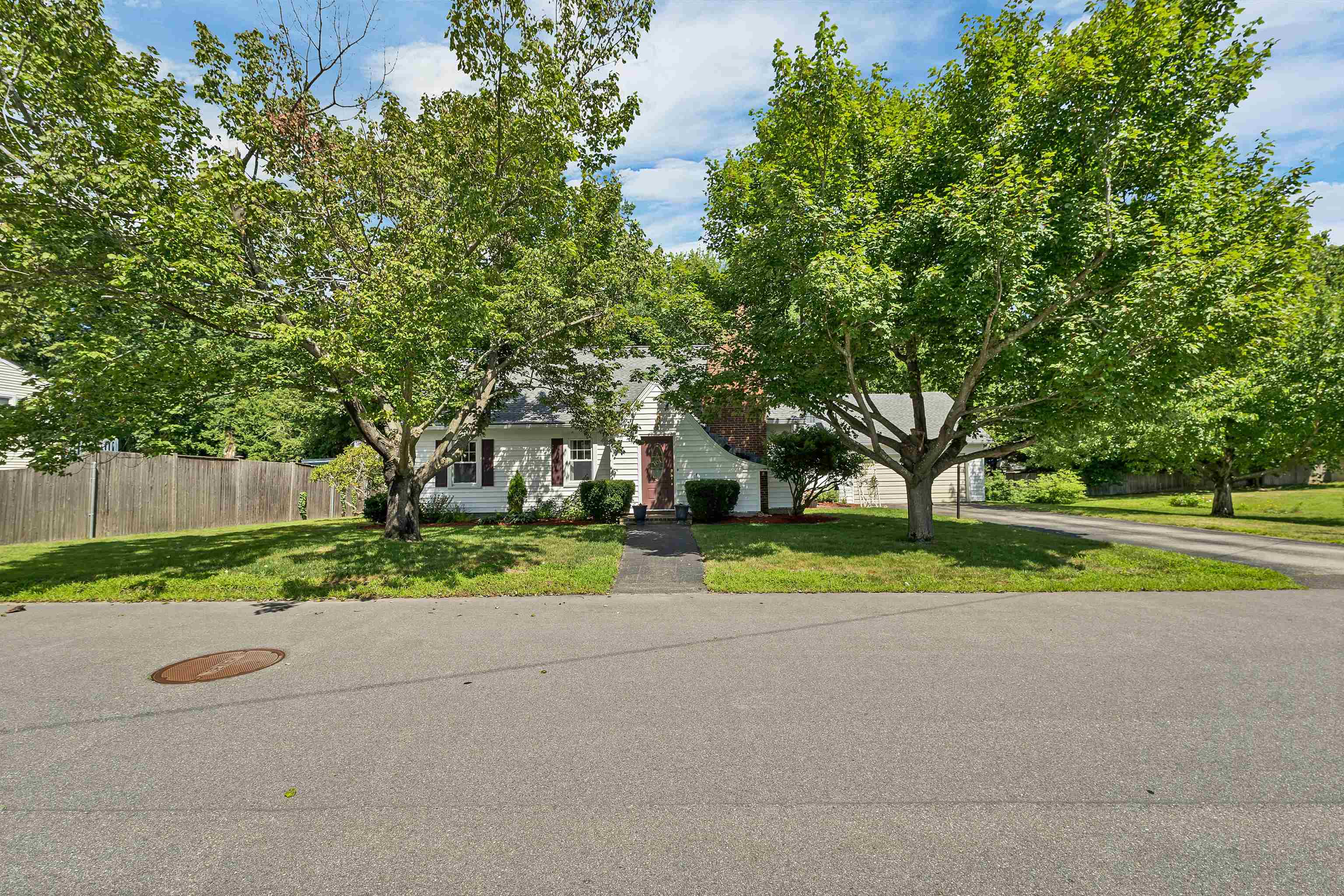 51 Platts Ave, Manchester, NH 03109