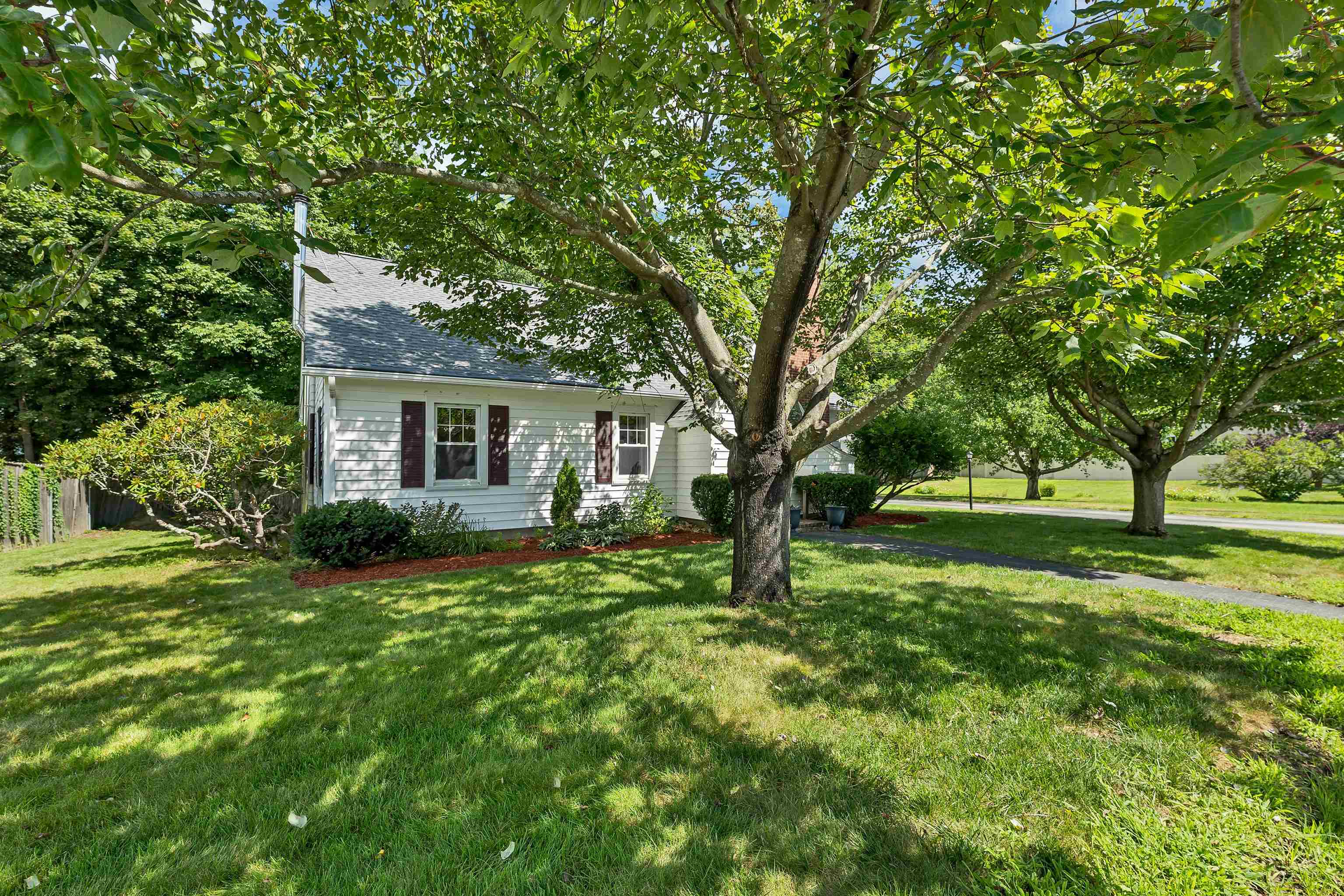 51 Platts Ave, Manchester, NH 03109