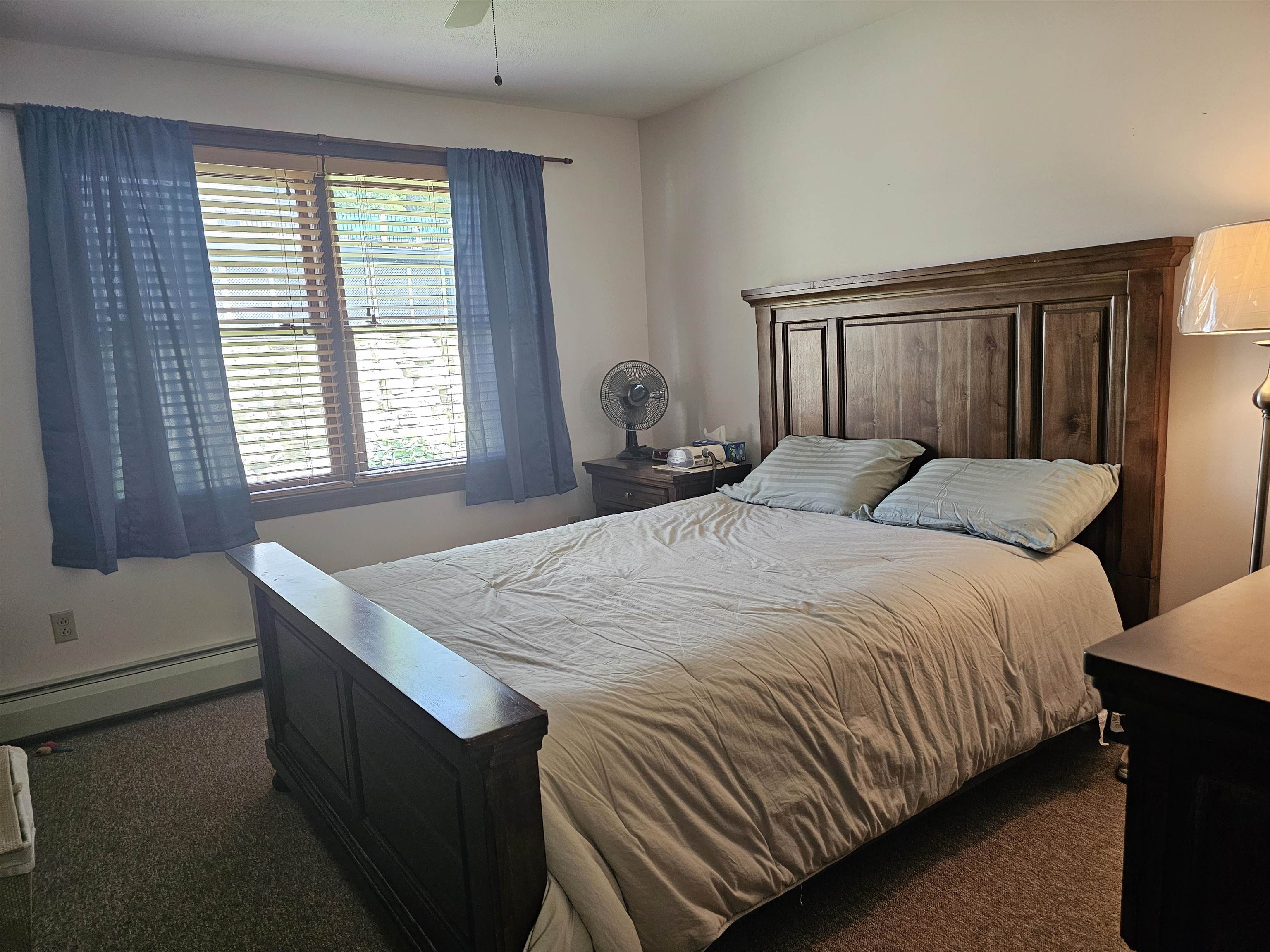 2nd bedroom 25966114