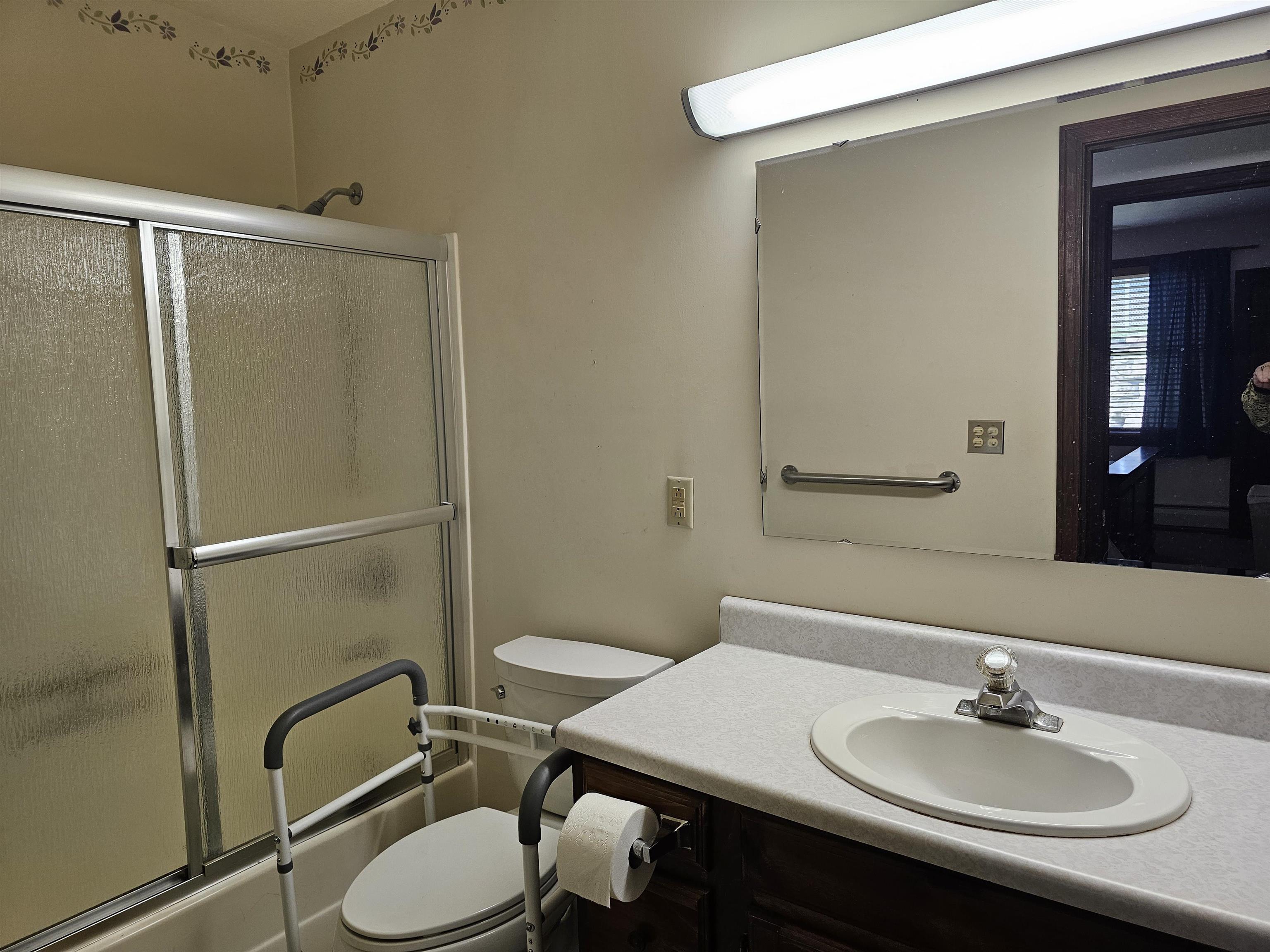3/4 bath 25966113