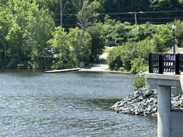 12 Bridge St, Enfield, NH 03748