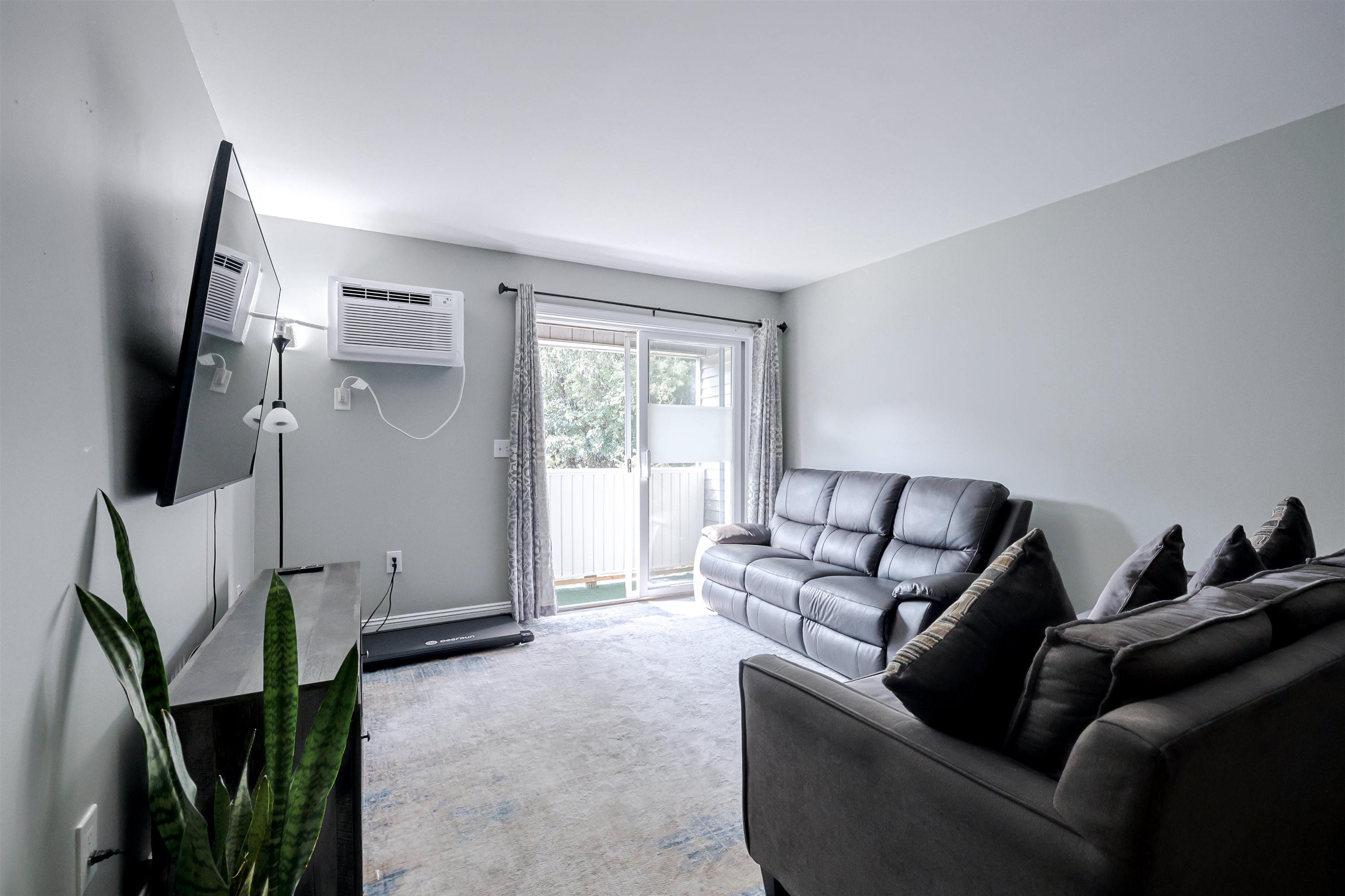 130 Eastern Ave #201, Manchester, NH 03104