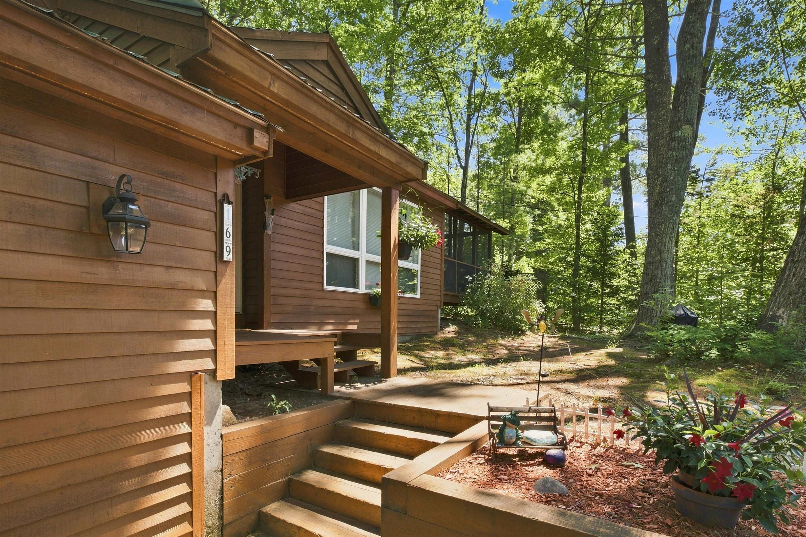 169 Beechnut Dr, Conway, NH 03860