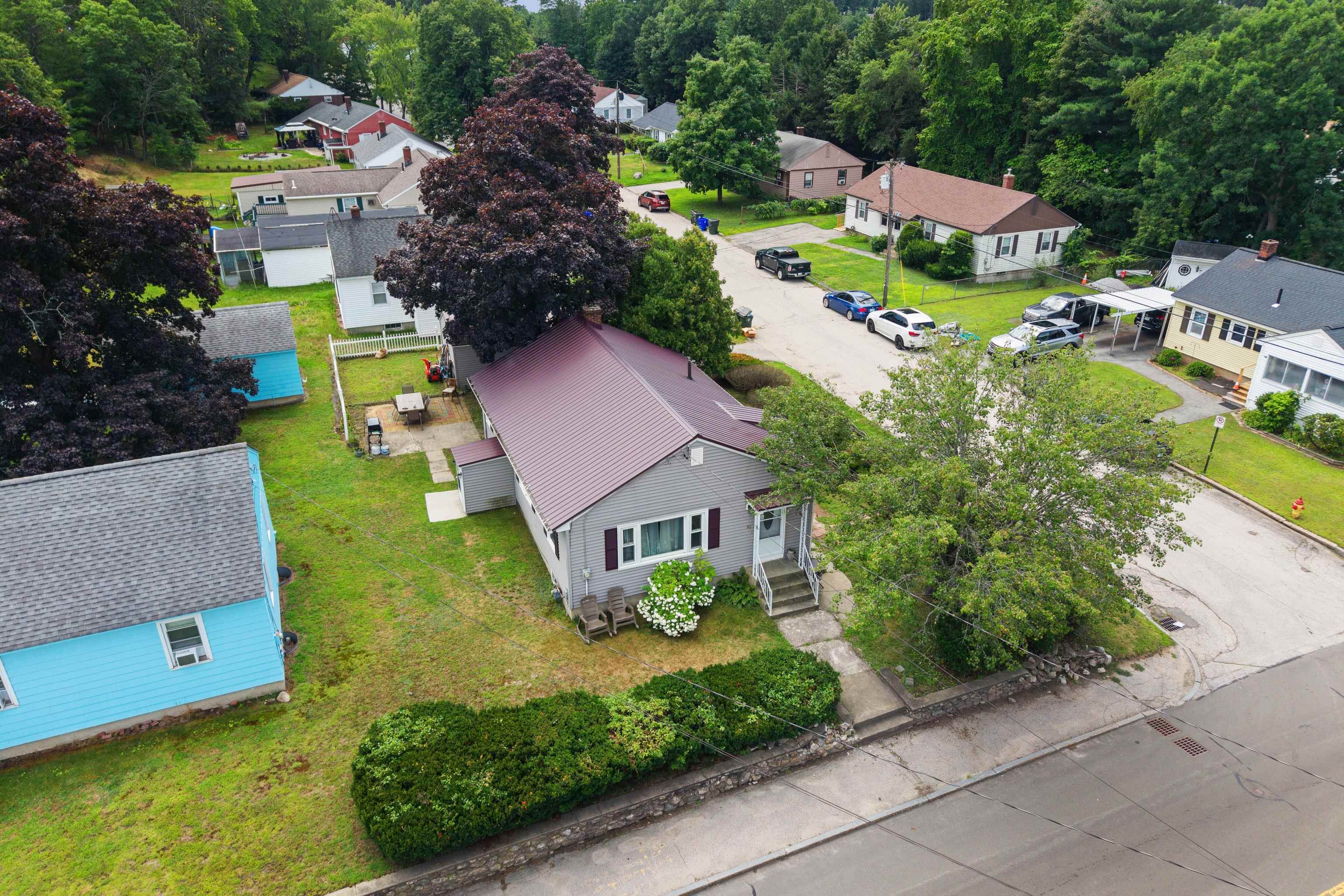 851 Cilley Rd, Manchester, NH 03103