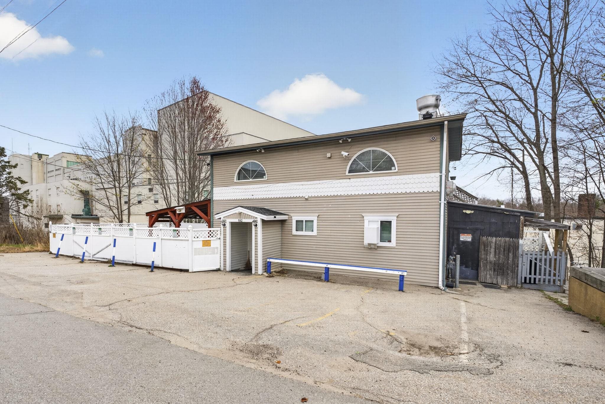 192 Main St, Somersworth, NH 03878