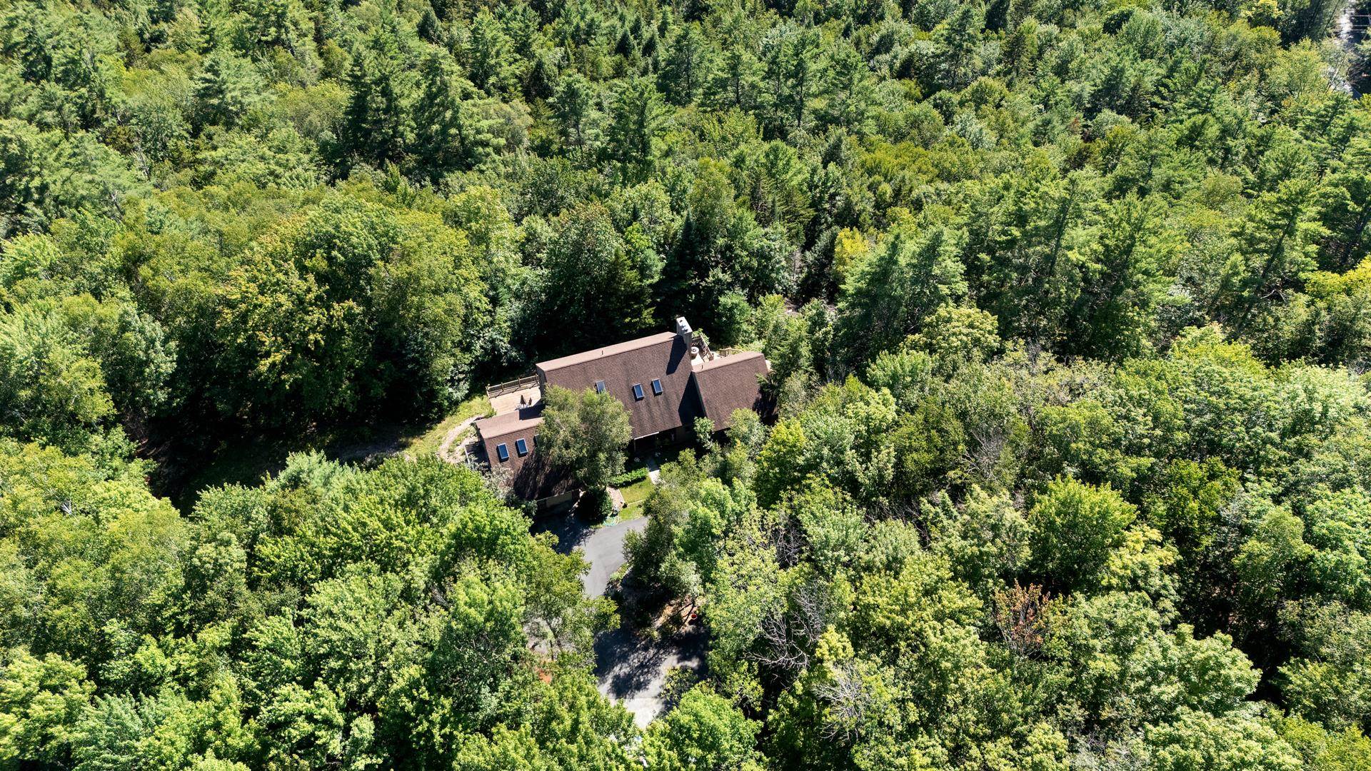 274 New Aldrich Rd, Grantham, NH 03753