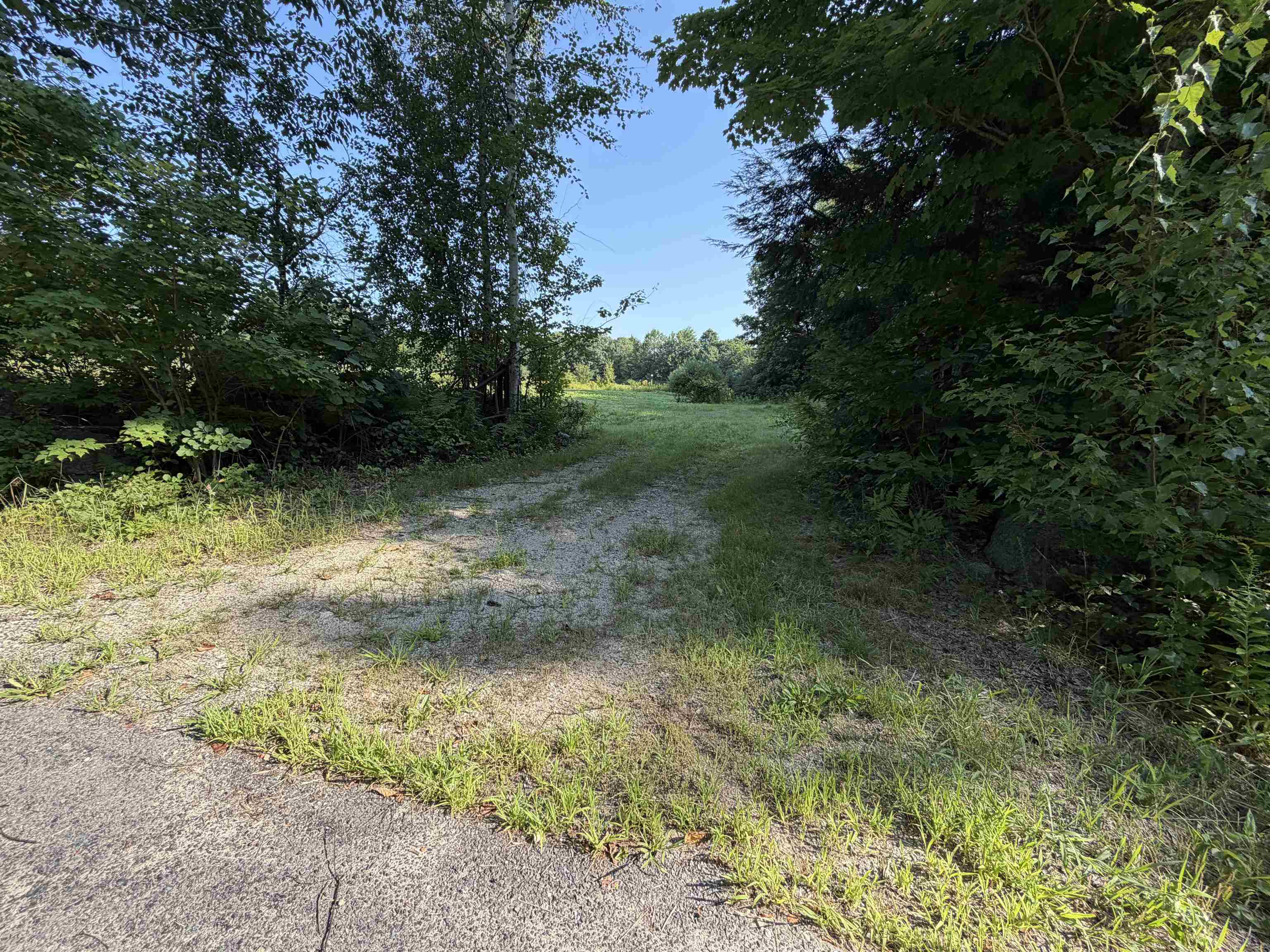 121 Old Dublin Rd, Peterborough, NH 03458