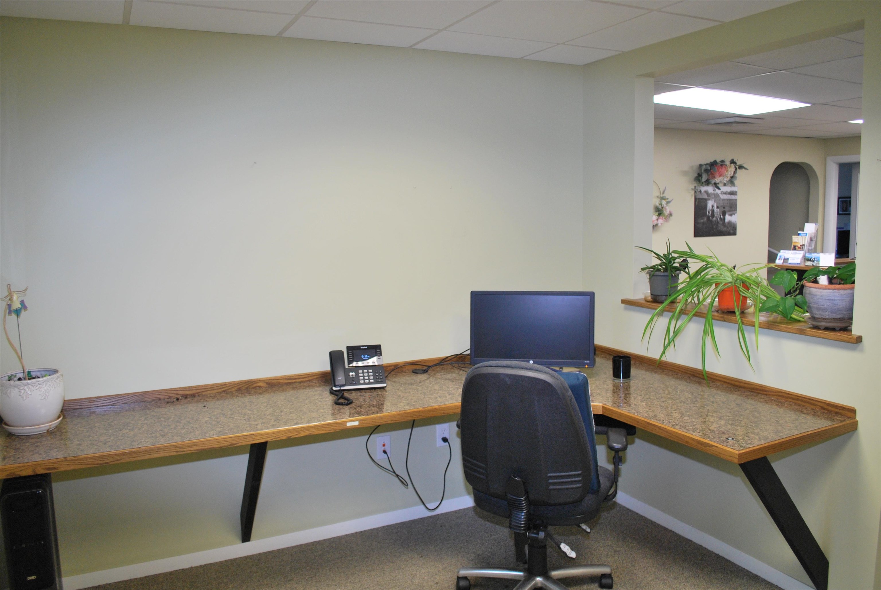 350 Main St, Nashua, NH 03060