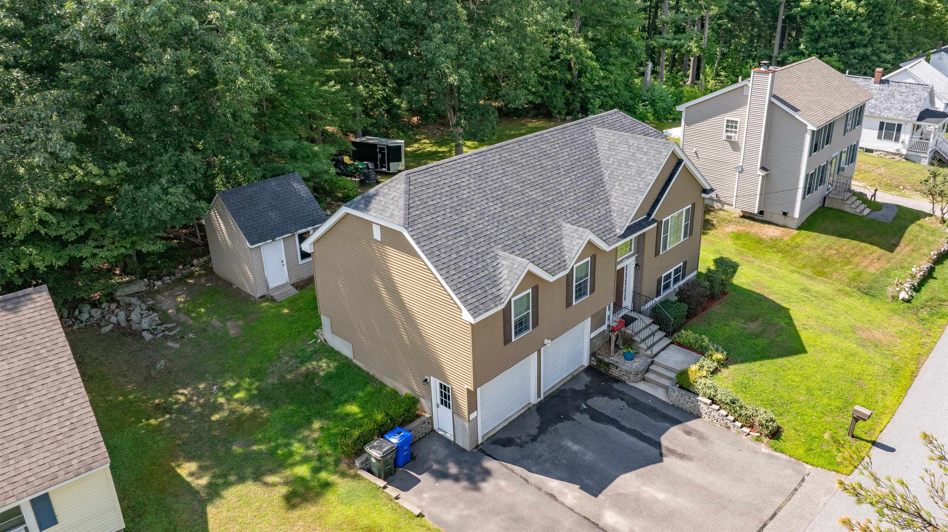 208 Beaver St, Manchester, NH 03104