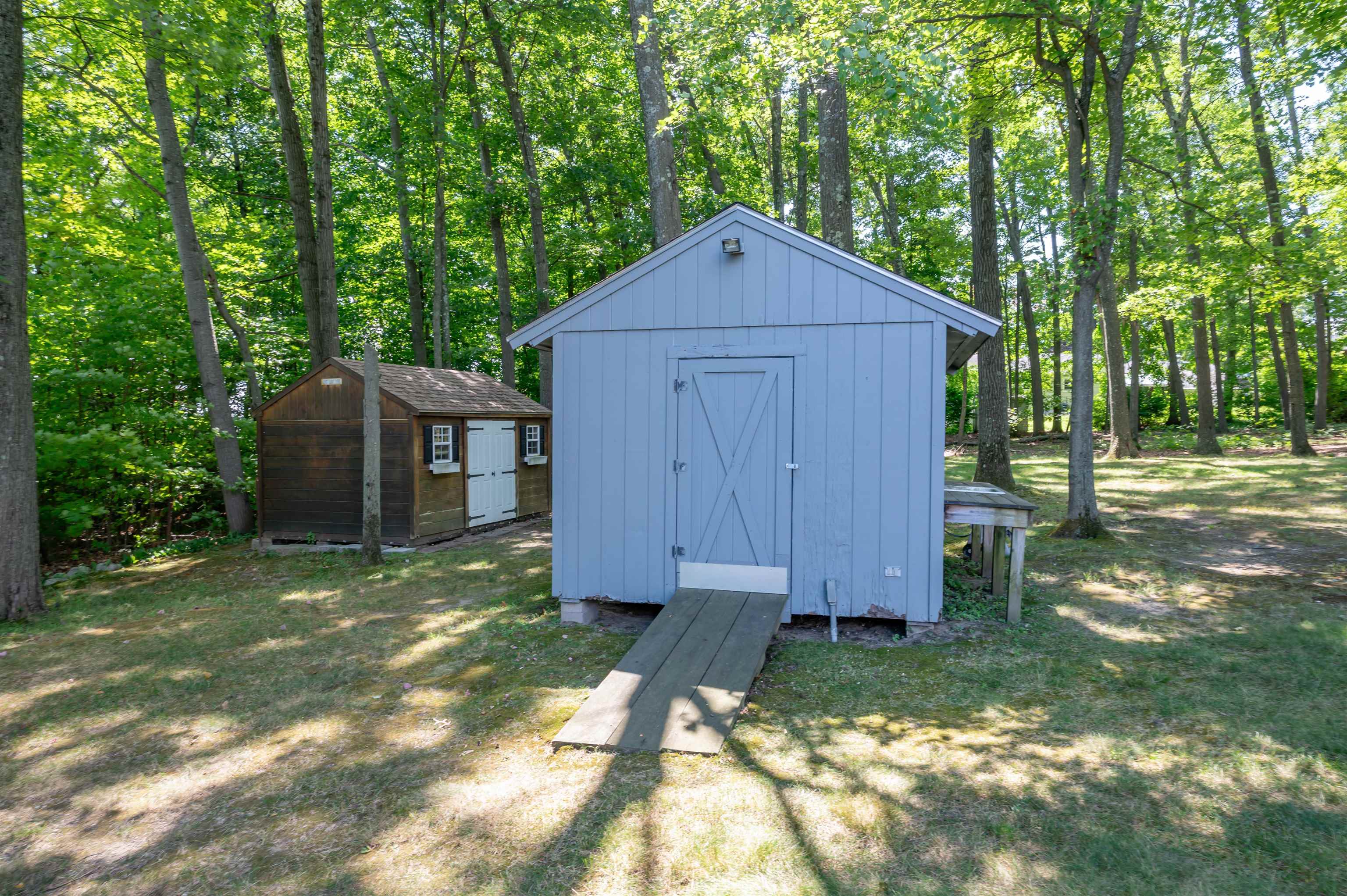 565 Vinton St, Manchester, NH 03103