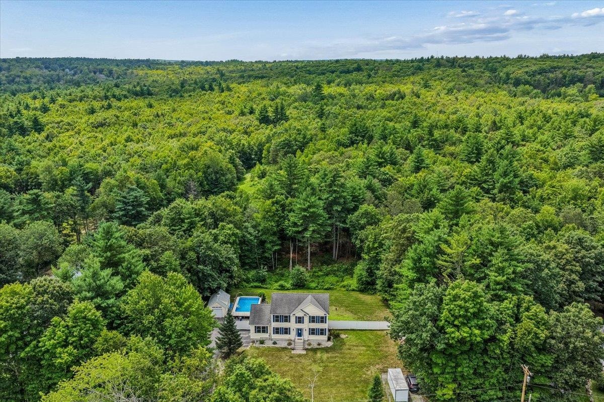 Photo 2 of Single family home for sale at 110 Middle Rd, Deerfield, NH 03037 | MLS# 5104501 | Listing updated on 2026-09-16