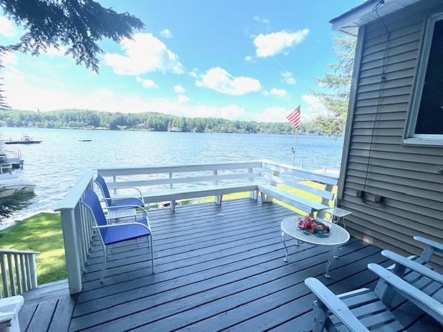 60 N Roberts Cove Rd, Wakefield, NH 03872