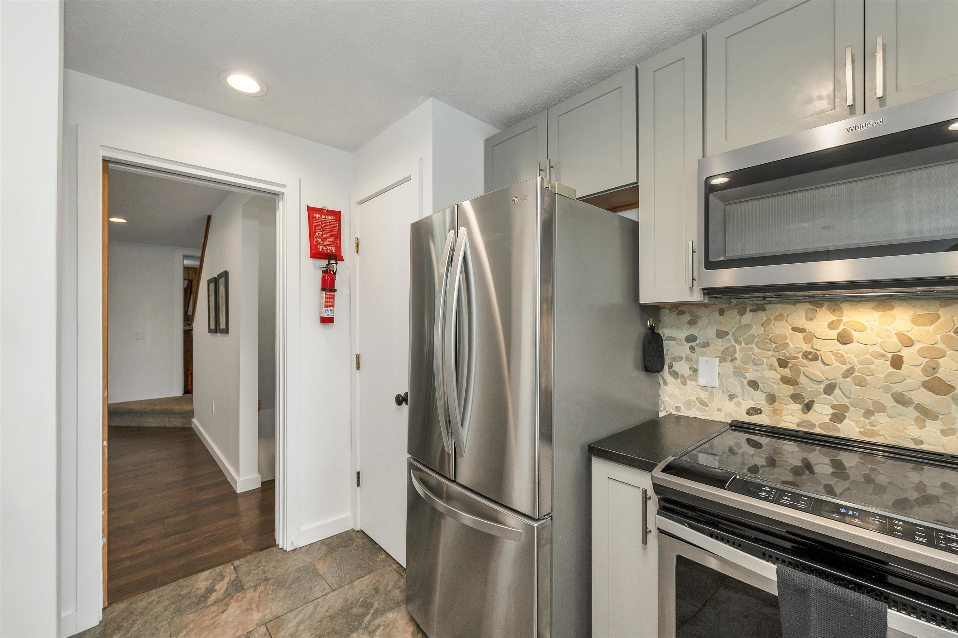 31 Top Notch Rd #31, Bartlett, NH 03812