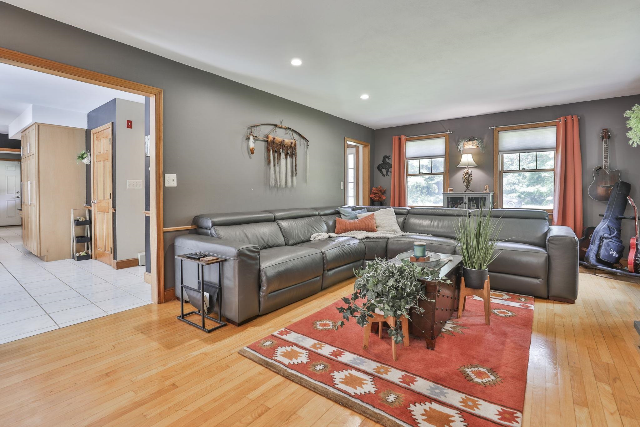 54B Oak Hill Rd, Brookline, NH 03033