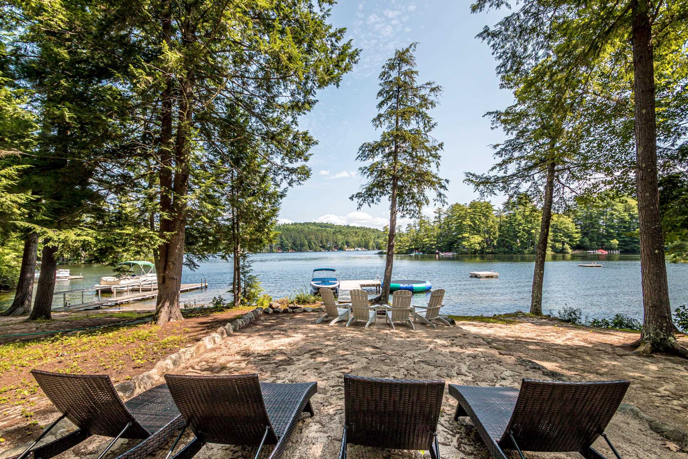 539 Crew Rd, Wakefield, NH 03872