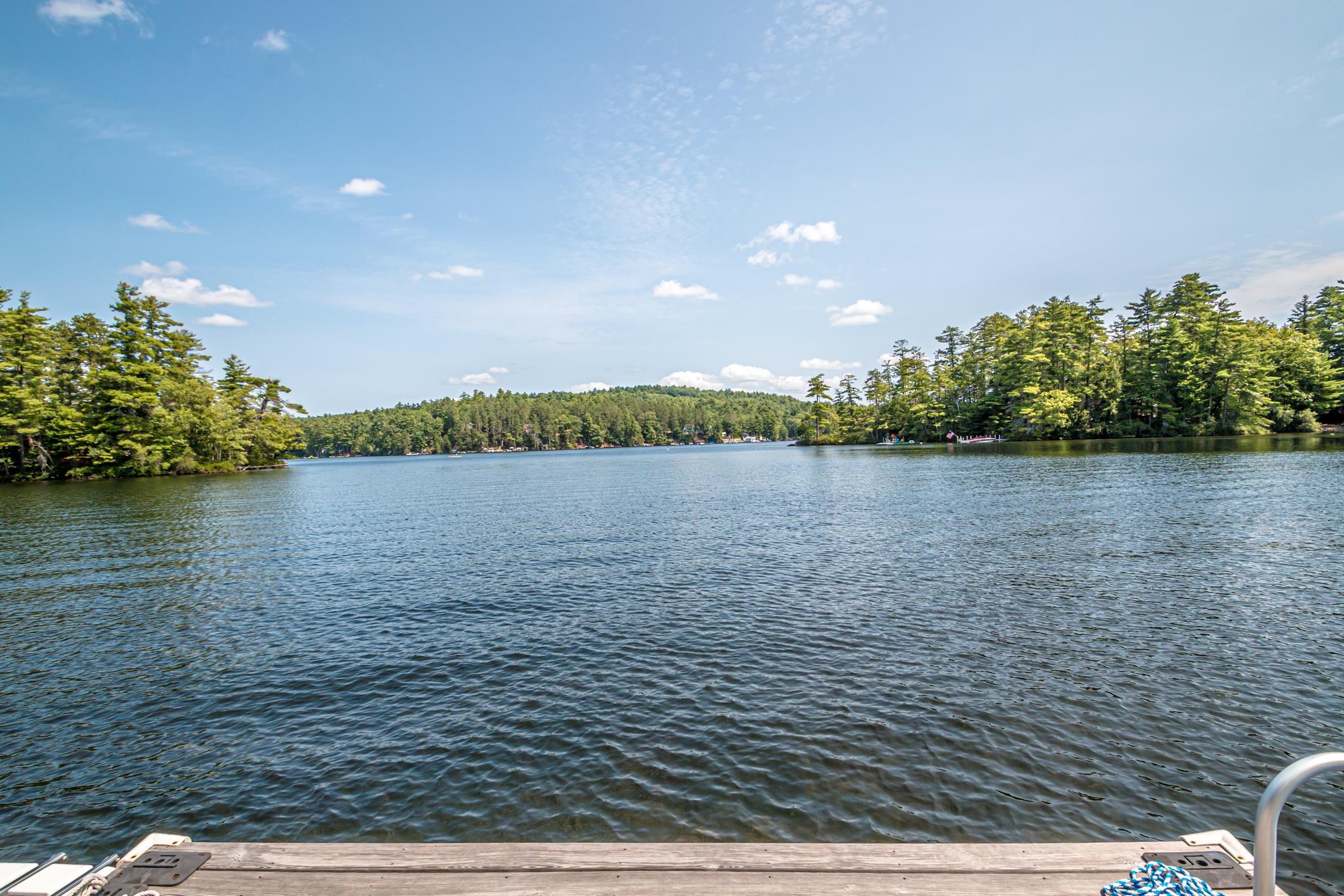 539 Crew Rd, Wakefield, NH 03872