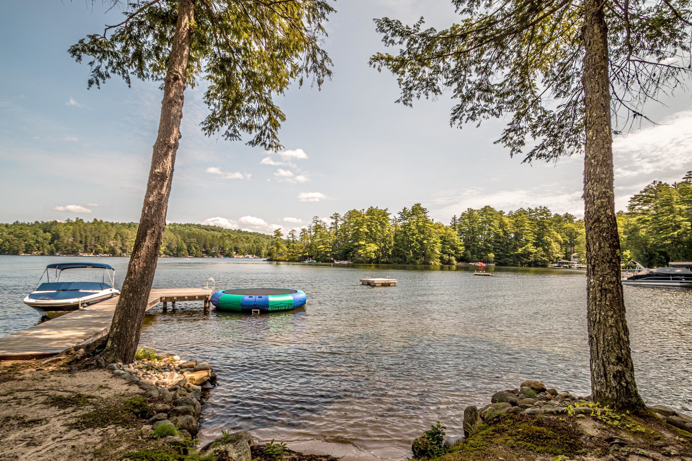 539 Crew Rd, Wakefield, NH 03872
