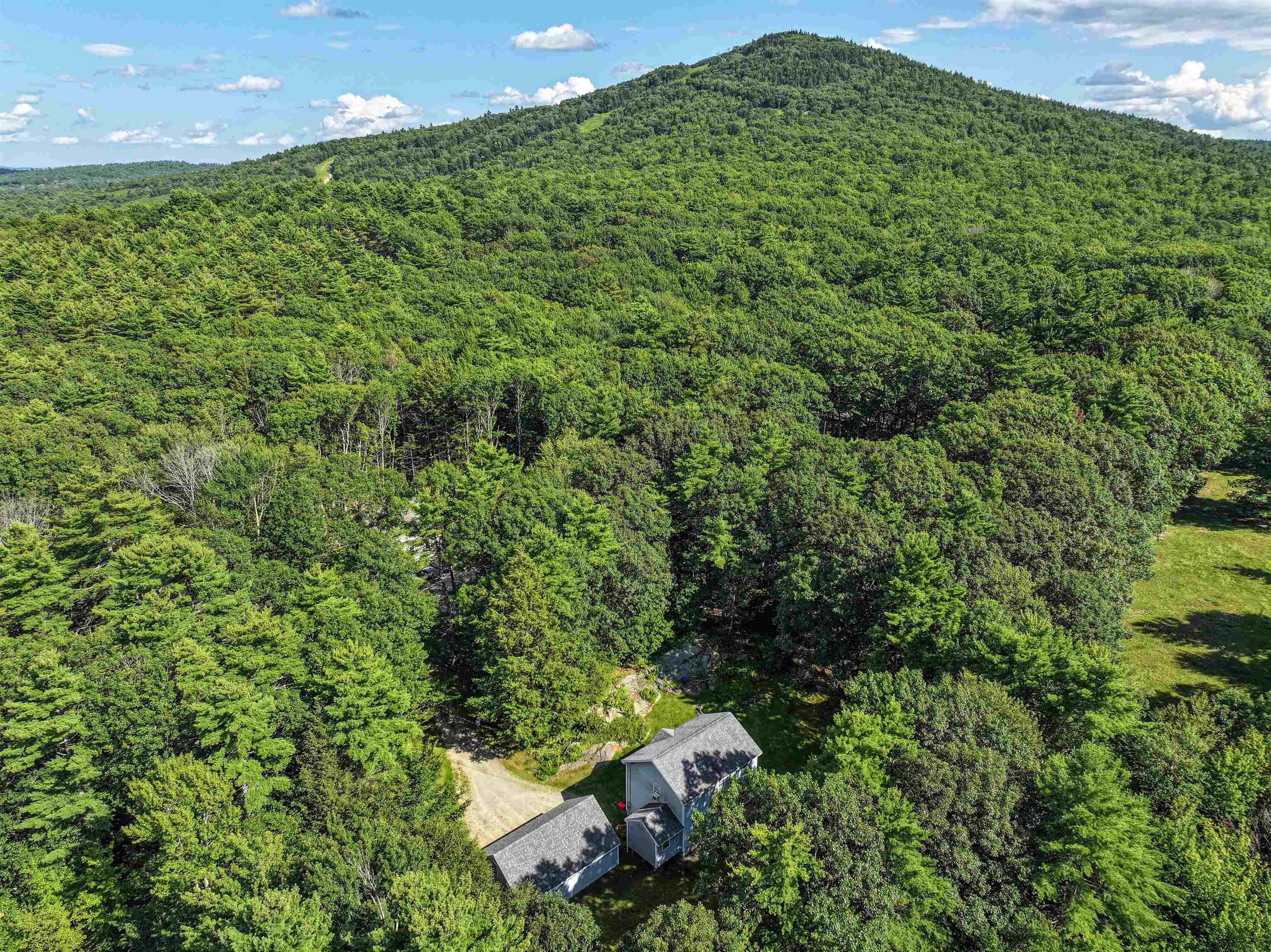 115 Onset Rd, Bennington, NH 03442