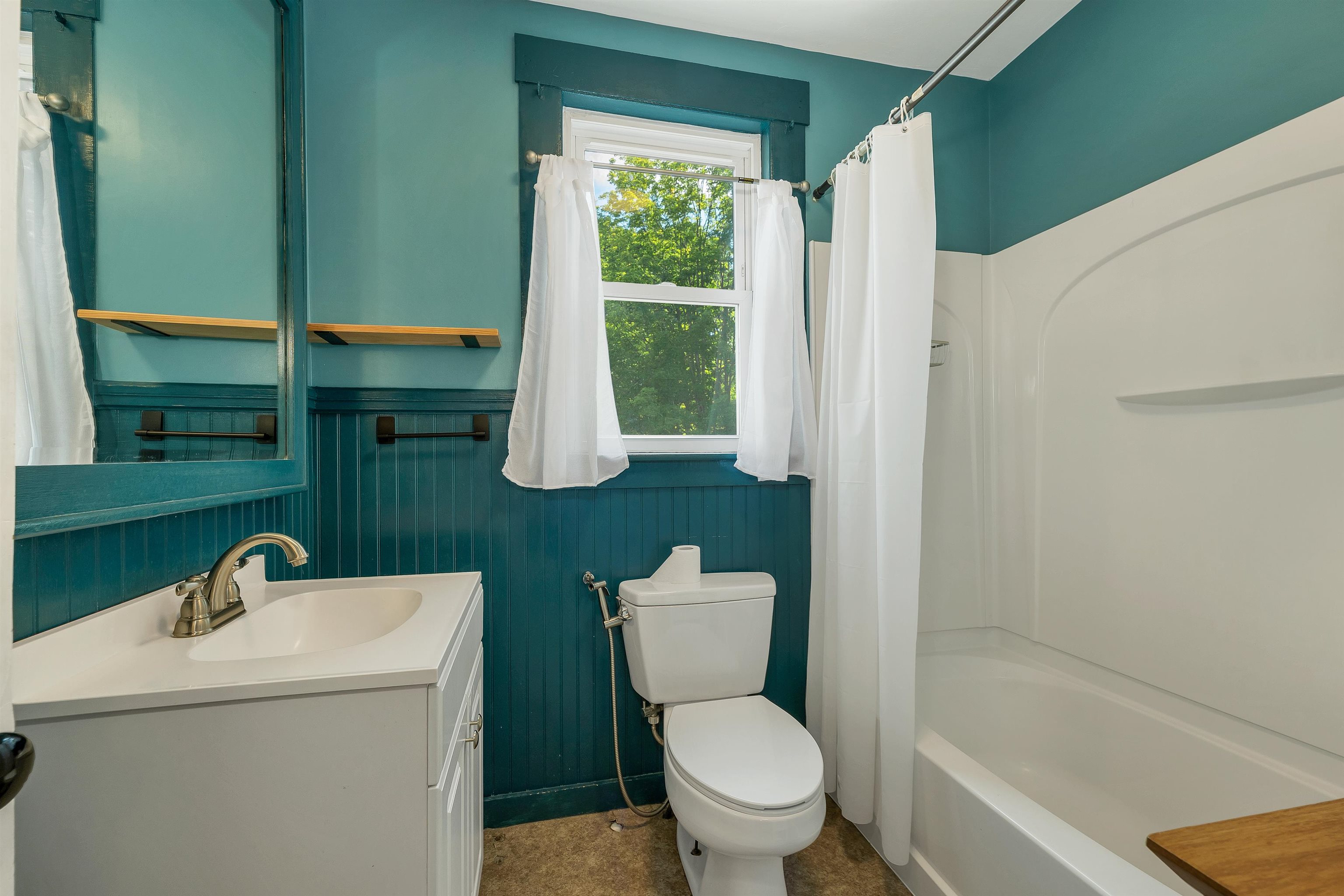 47 Highland St, Ashland, NH 03217