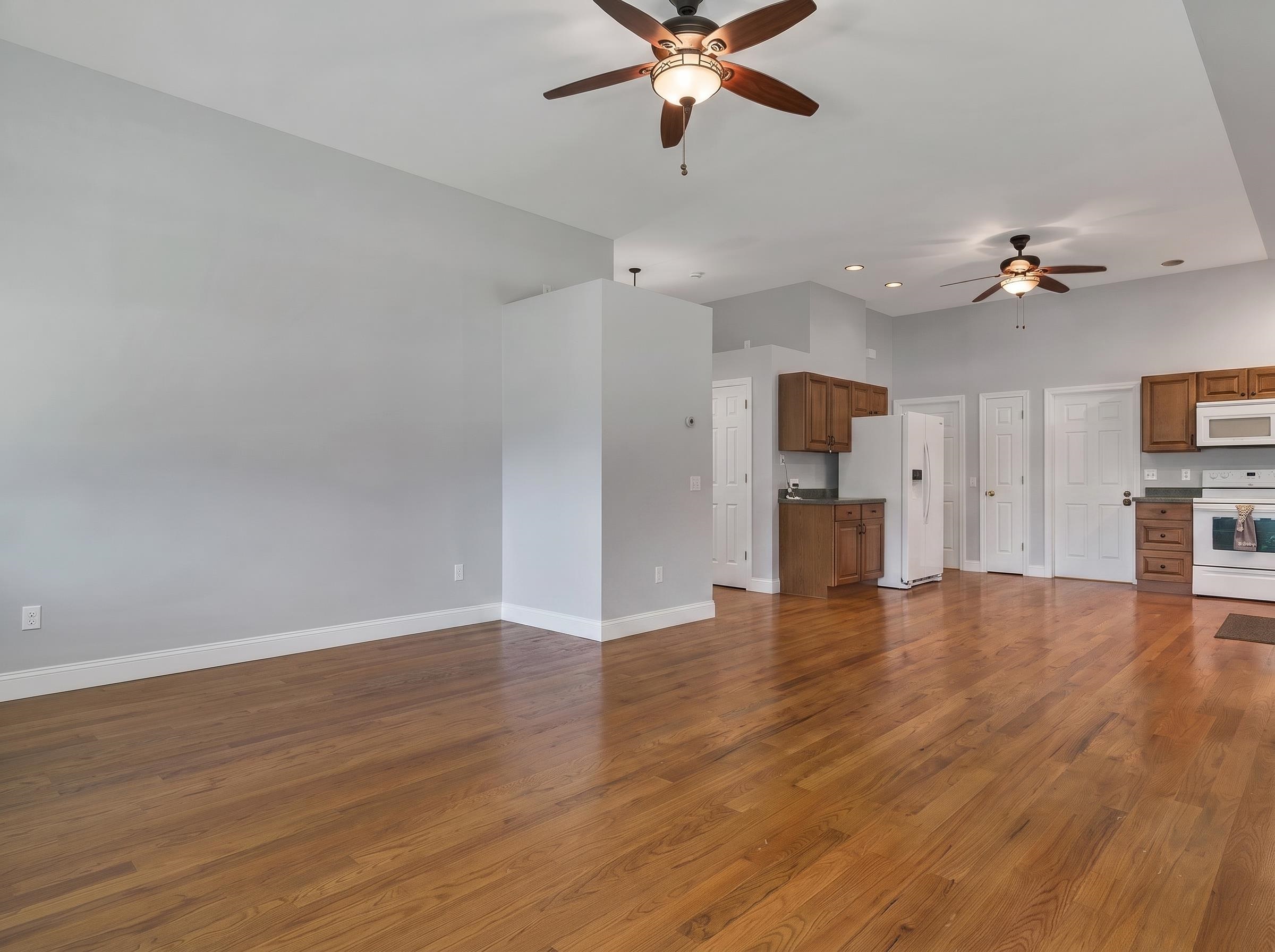 11 Burnham Rd, Hudson, NH 03051