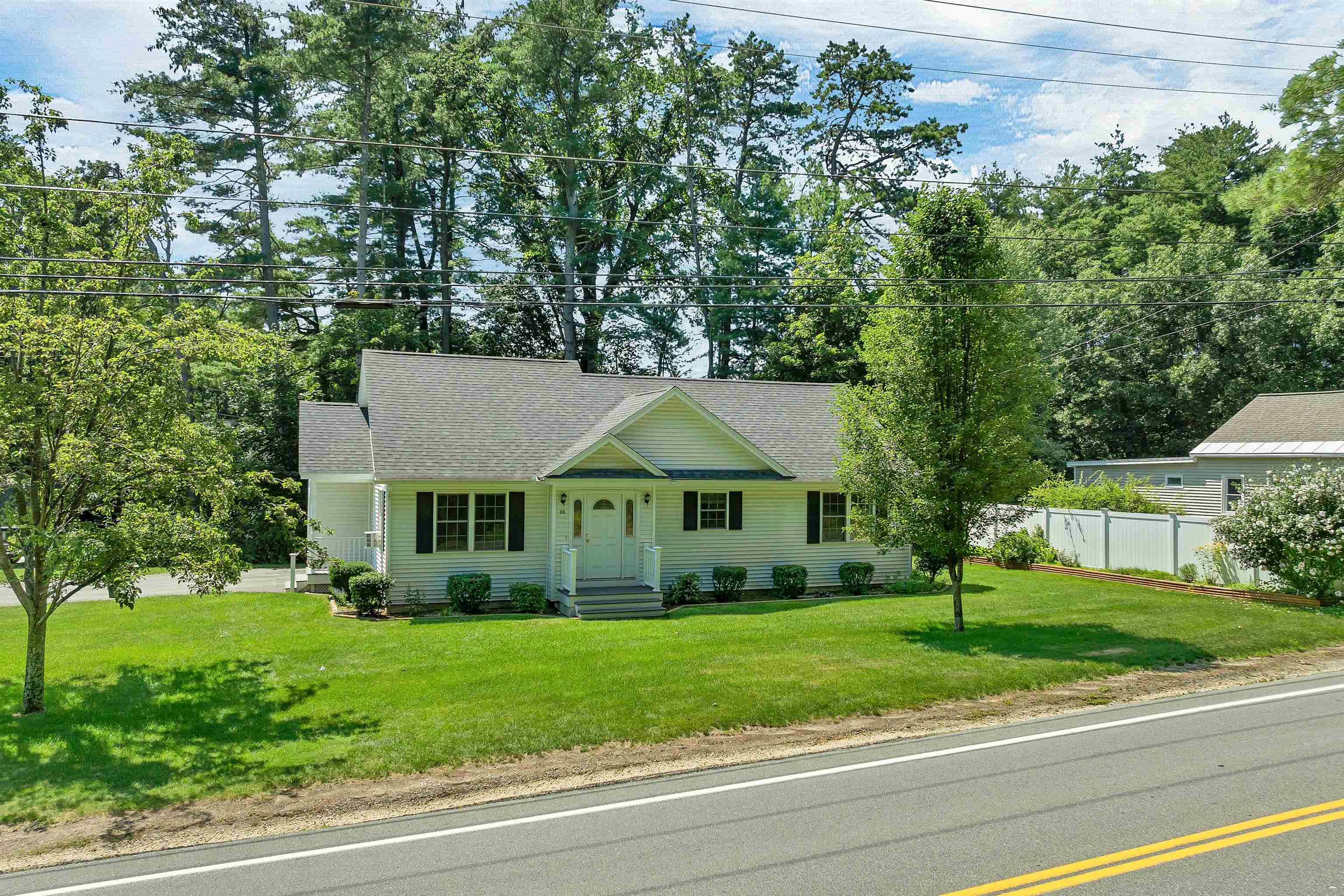11 Burnham Rd, Hudson, NH 03051
